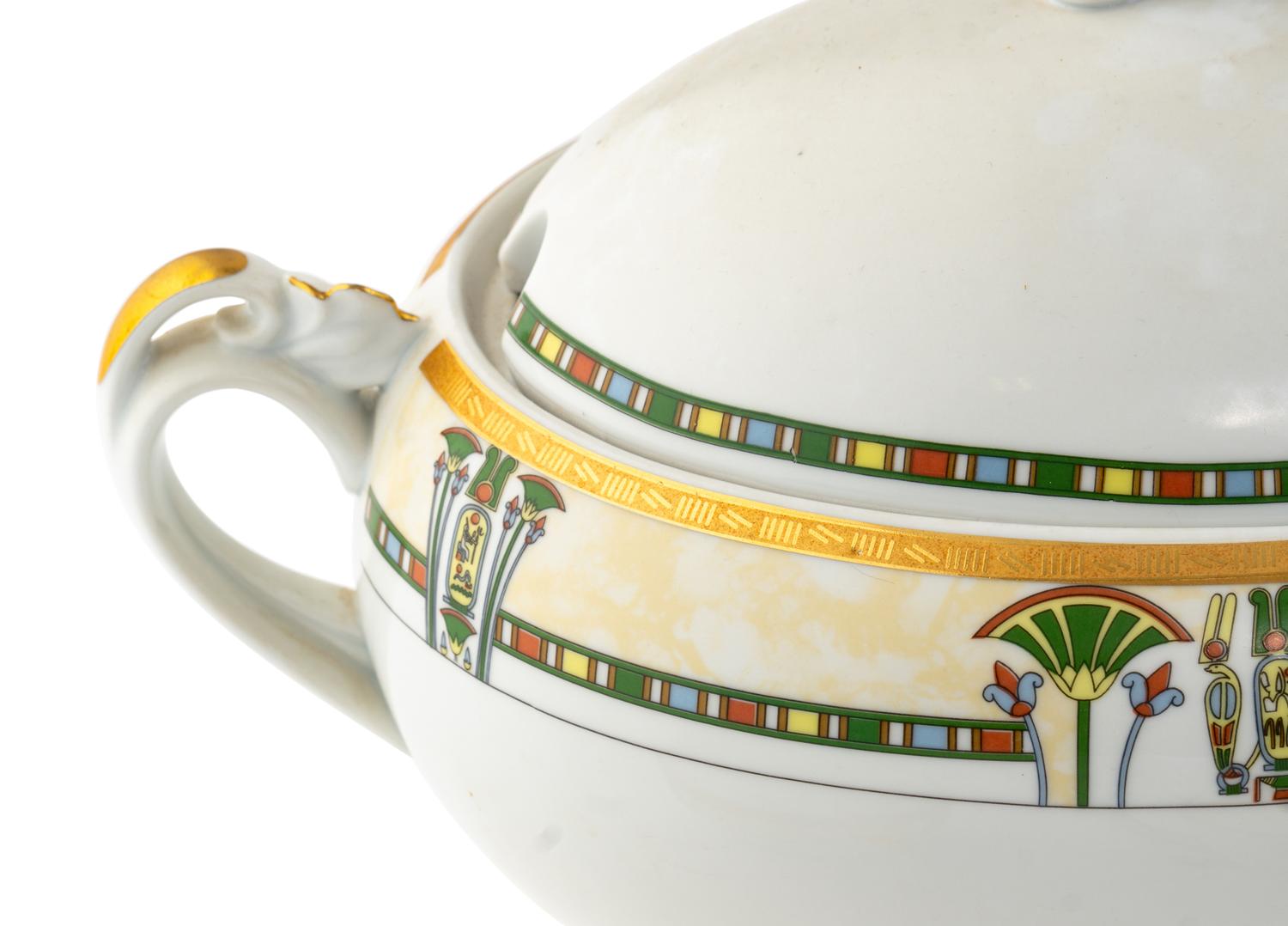 A Czech Porcelain Dinner Service