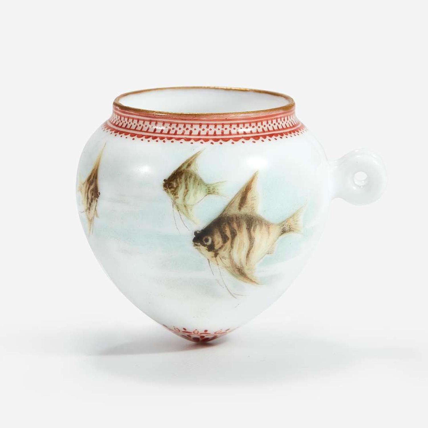 A Chinese enameled “eggshell” porcelain “Fishes” birdfeeder 20th century