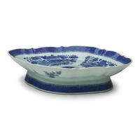 A Chinese Export Porcelain Fitzhugh Footed Compote