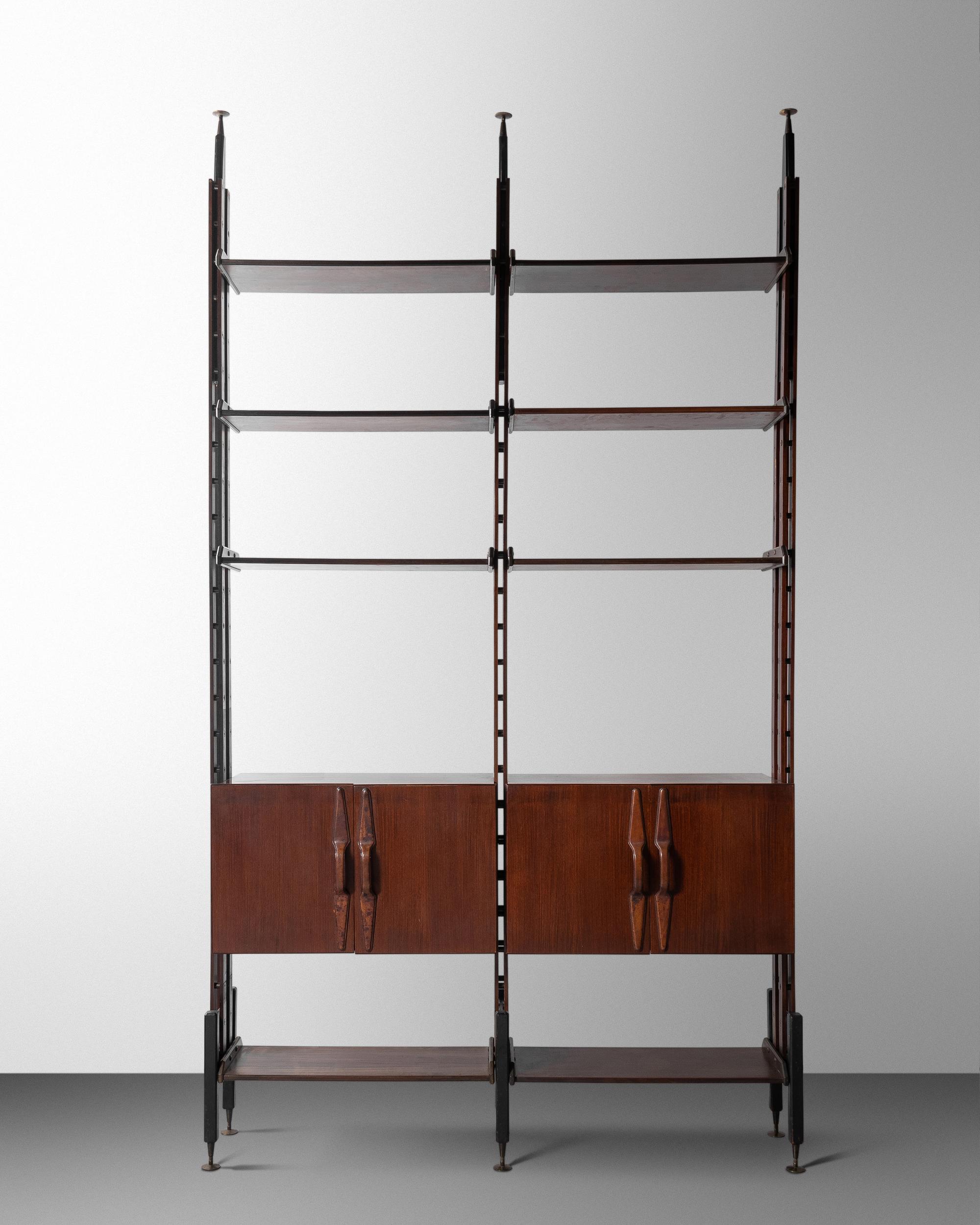 Free-Standing Modular Storage System