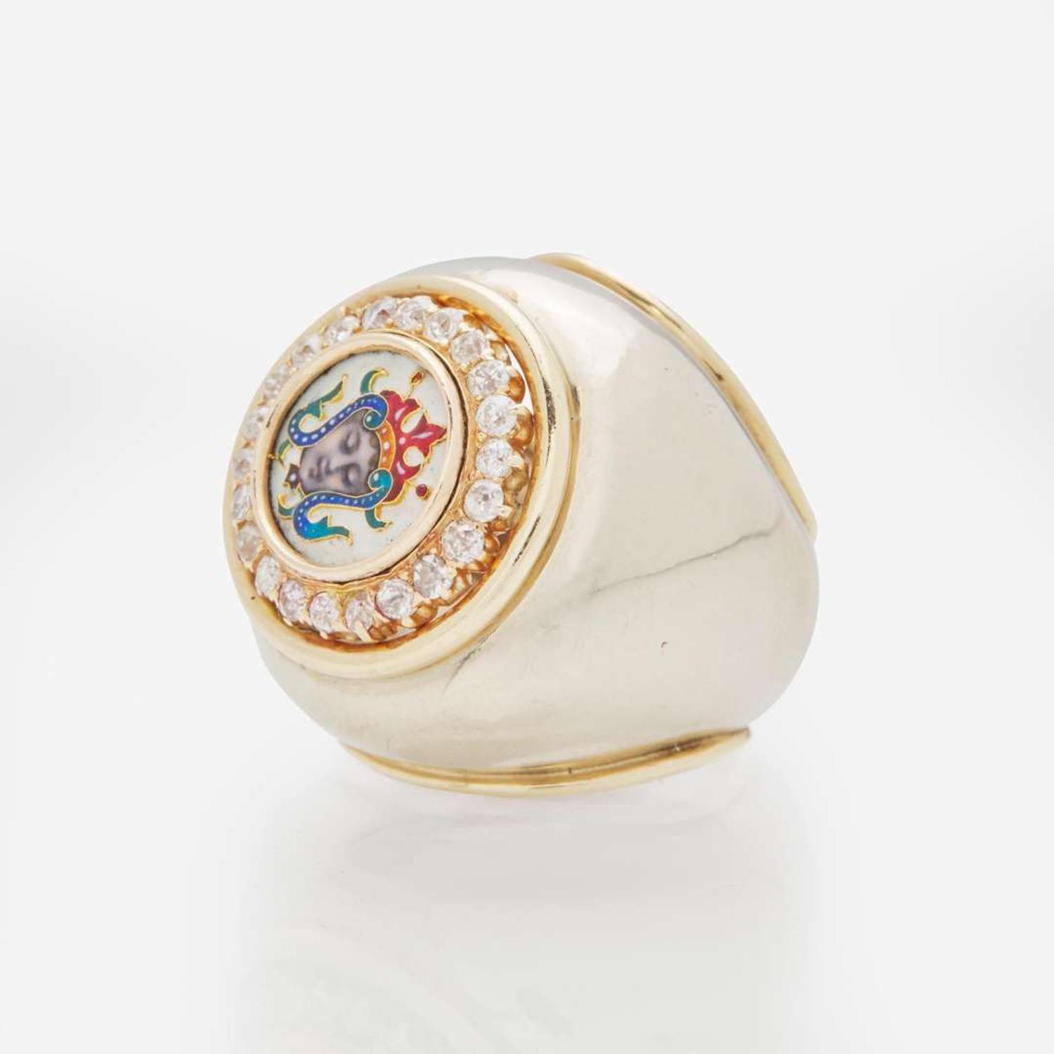 A 14K Yellow Gold, Enamel, and Diamond Ring
