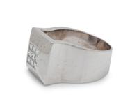 WHITE GOLD AND DIAMOND RING