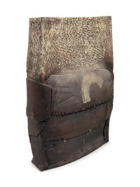 Monumental Vessel