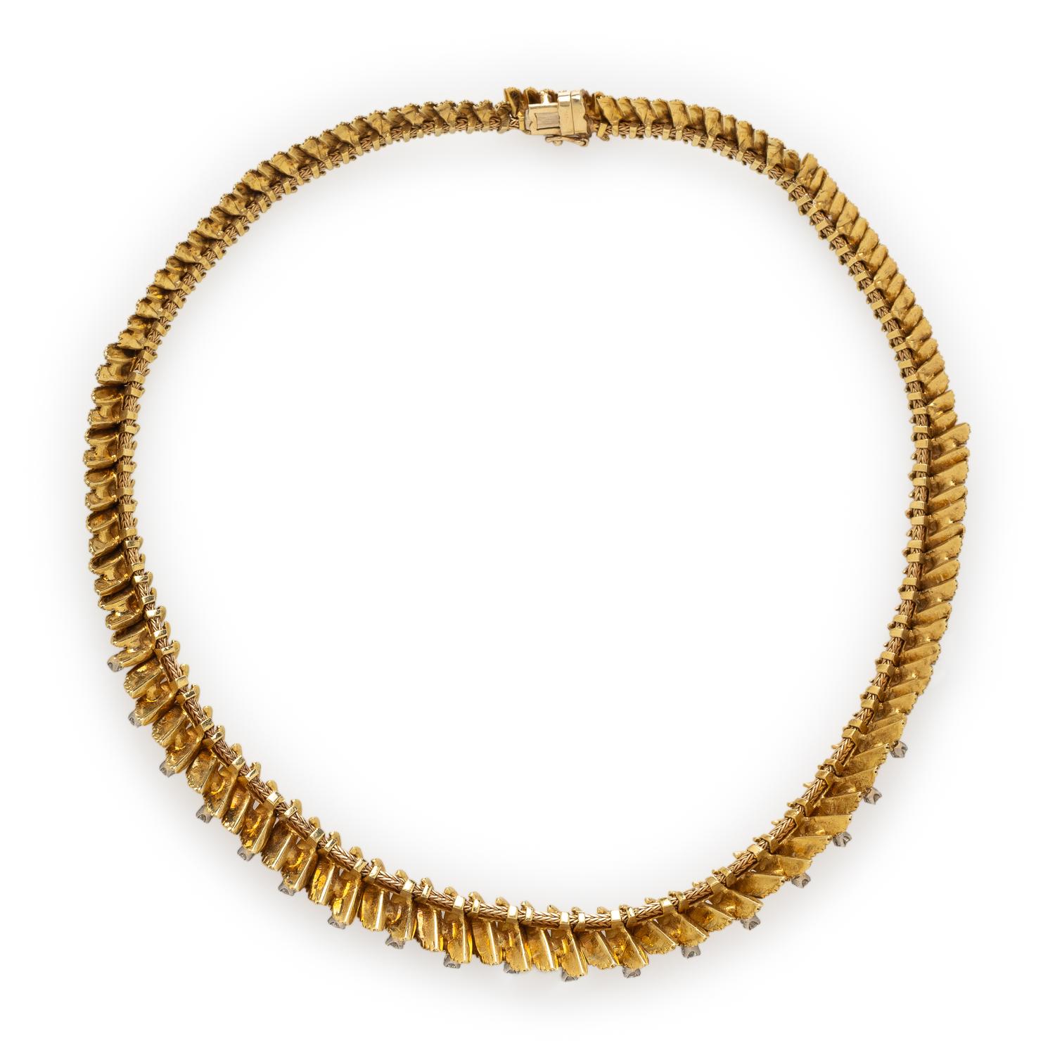 YELLOW GOLD AND DIAMOND COLLAR NECKLACE