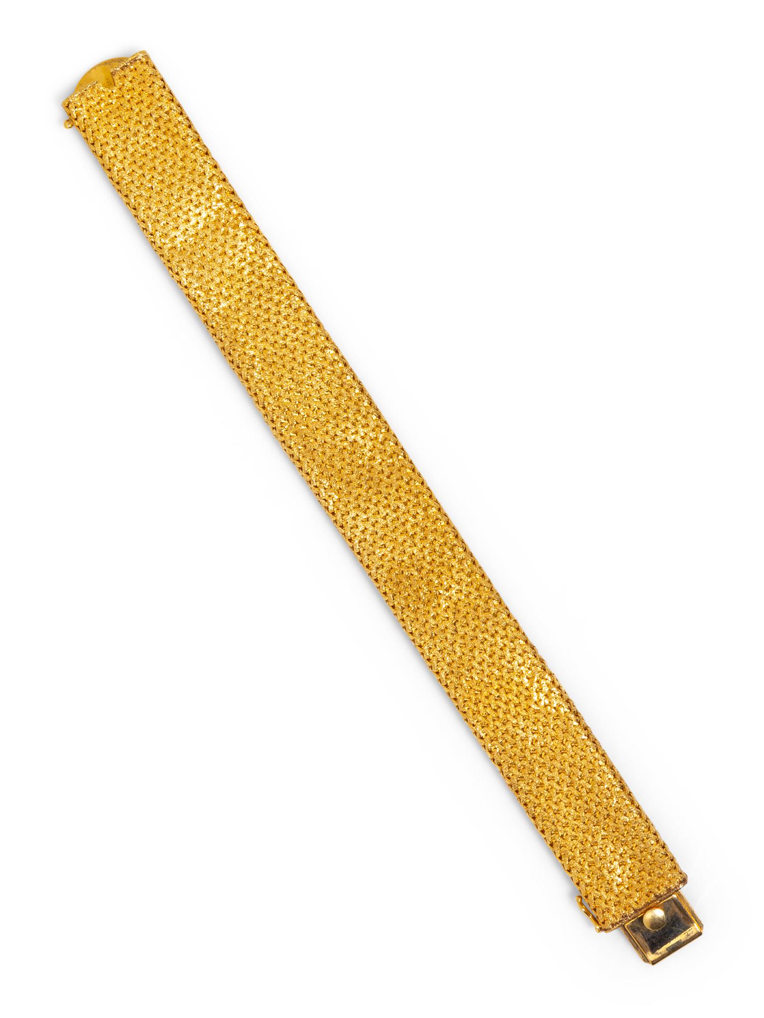 A 14 Karat Yellow Gold Bracelet,