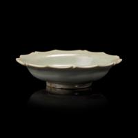 A Small Chinese White Glazed Barbed Dish, Yuan Dynasty 元 白釉花口碟