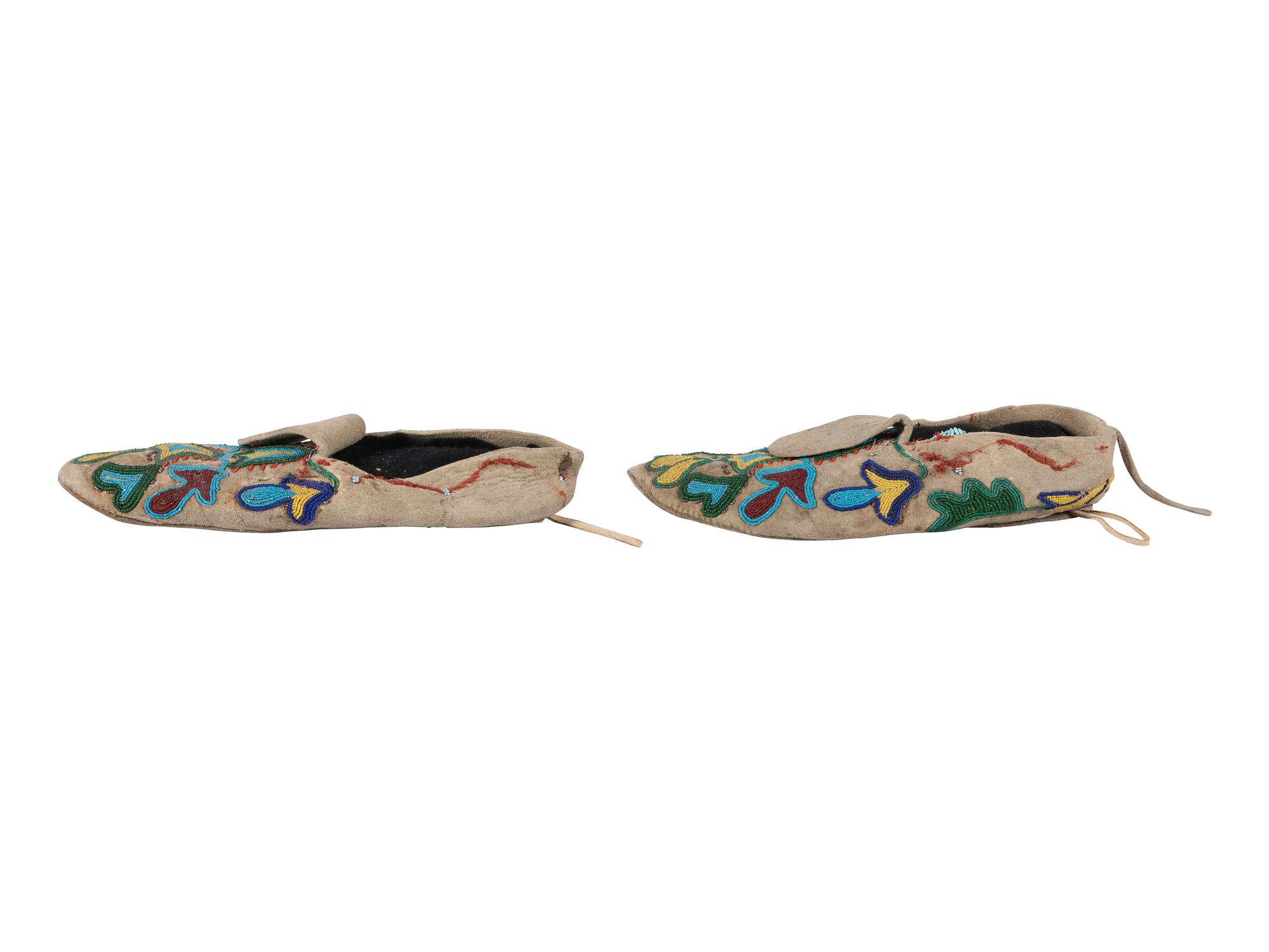 Apsáalooke [Crow] Beaded Hide Moccasins