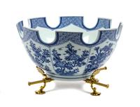 A Mottahedeh Porcelain Monteith Diameter of first 12 1/4 inches. — 20TH CENTURY