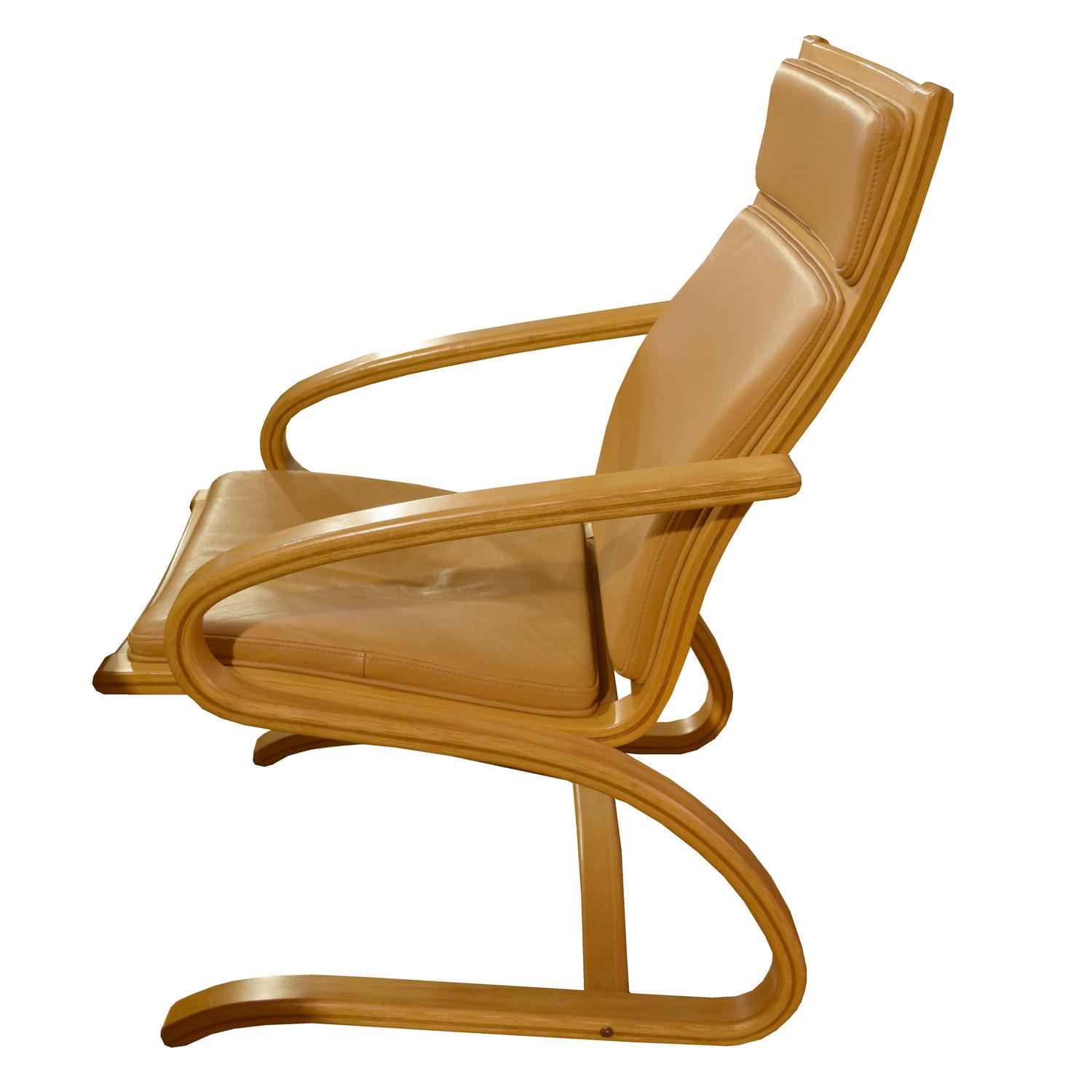 A Pair of Bentwood Mid-Century Chairs 23.5" W x 27" D x 35" H, seat height 15" — Italy, Mid-20th Century