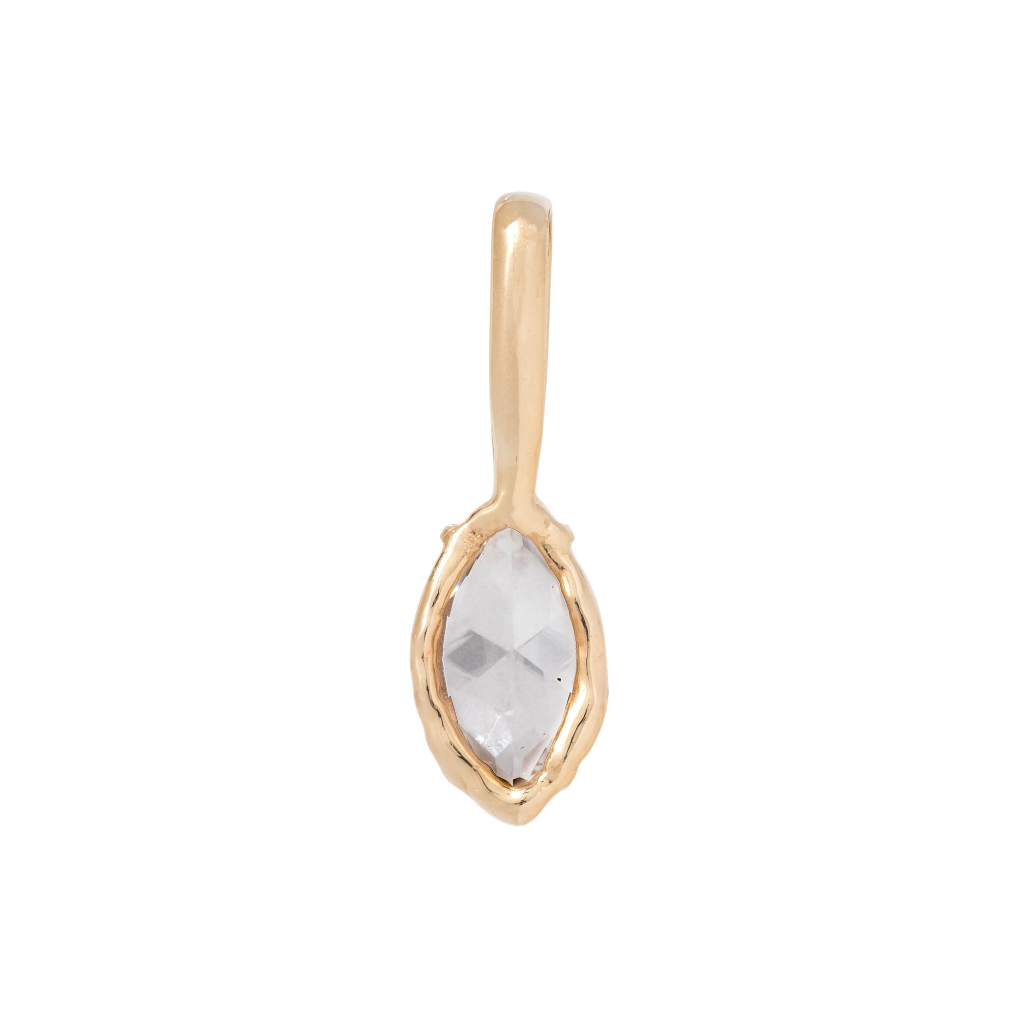 YELLOW GOLD AND ROCK CRYSTAL PENDANT