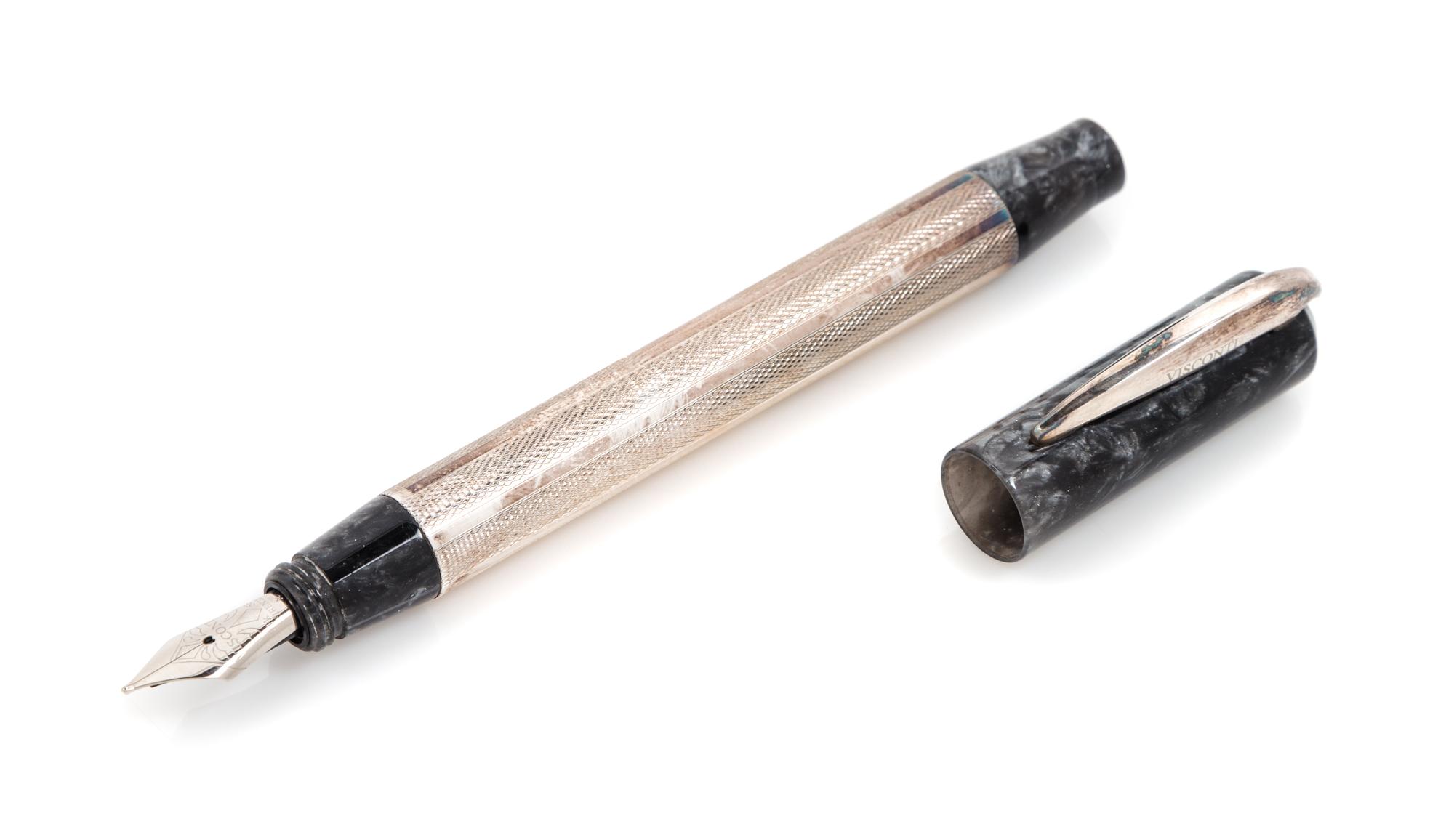 A Visconti Rinascimento: Star Dust-Black Special Edition Fountain Pen and Ink Set