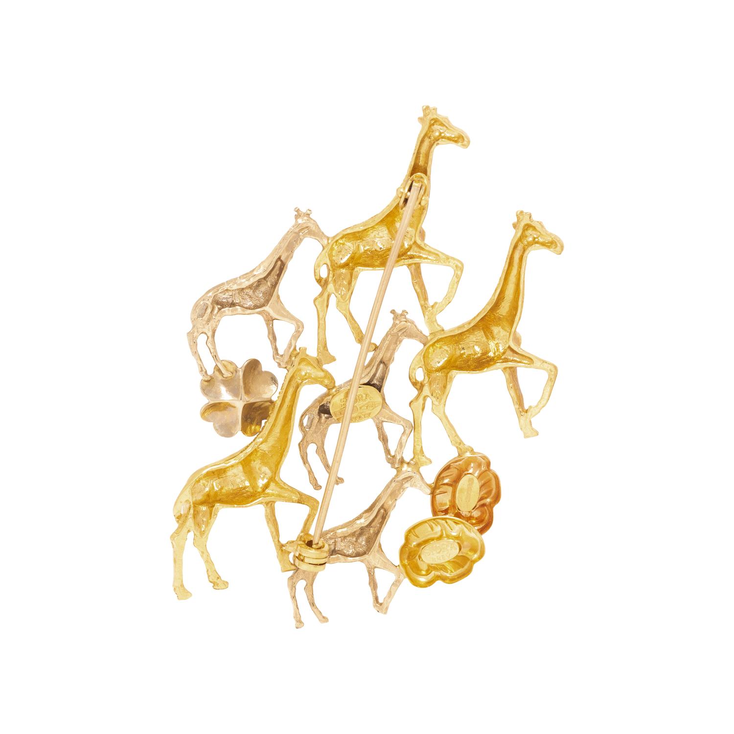 TRICOLOR GOLD GIRAFFE BROOCH