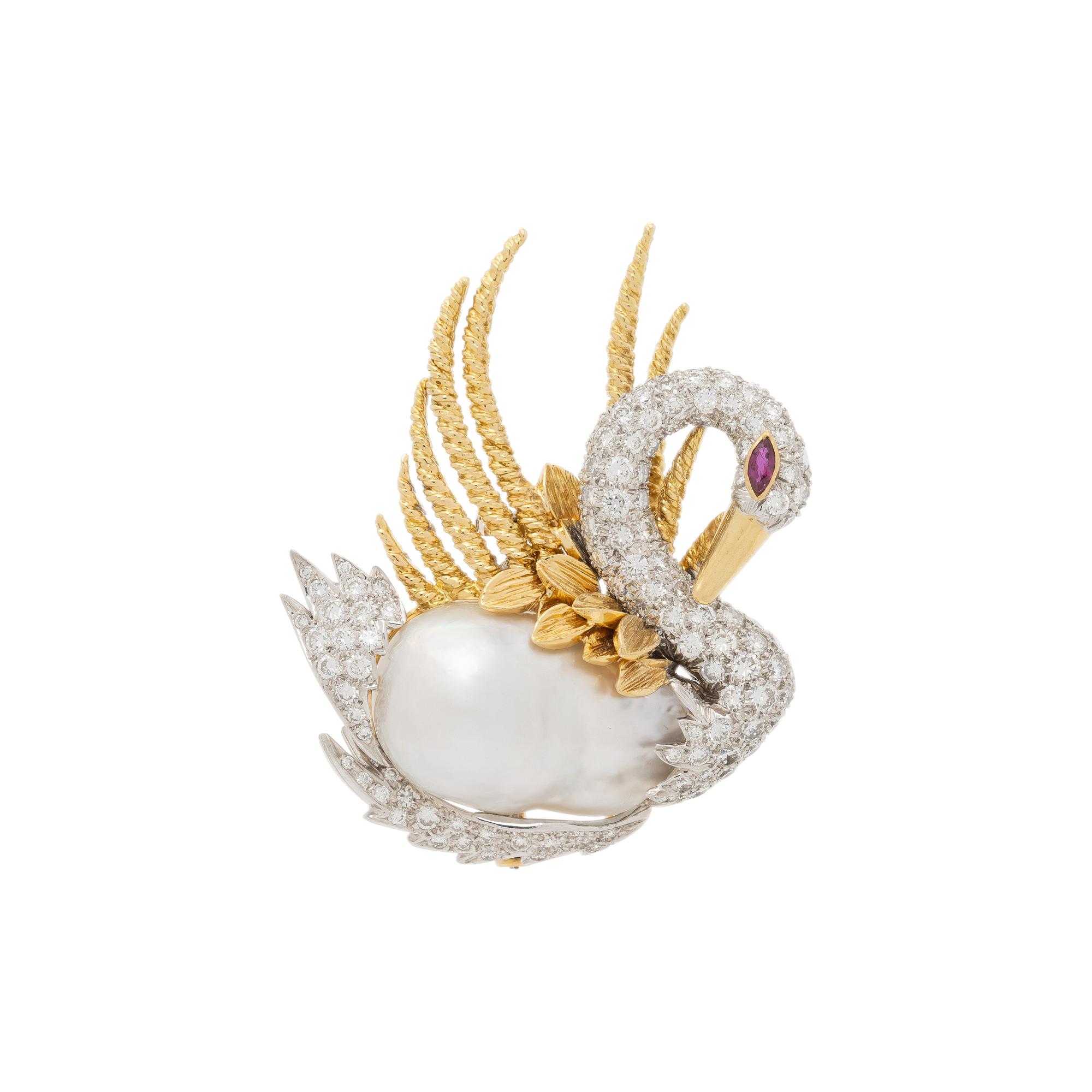 DAVID WEBB, BAROQUE CULTURED PEARL AND DIAMOND SWAN BROOCH