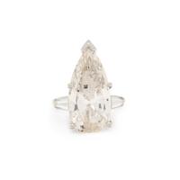 PEAR SHAPED DIAMOND RING