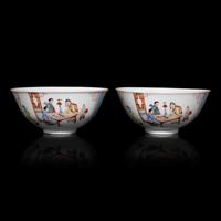 A Pair of Chinese Famille Rose 'Romance of the Western Chamber' Porcelain Bowls, 19th Century — 清晚期 粉彩西廂圖碗一對