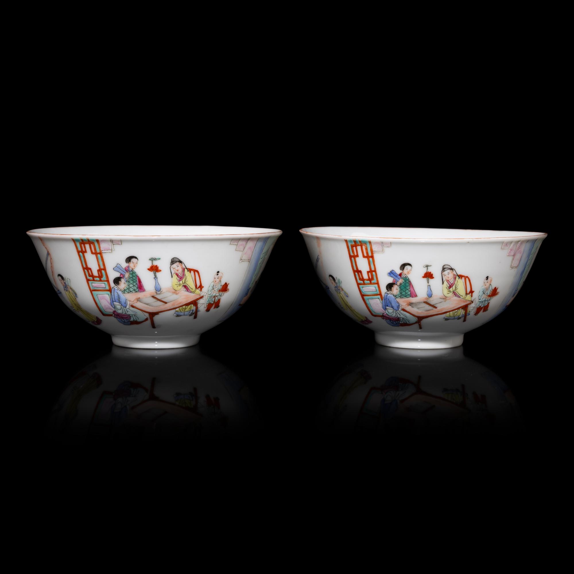 A Pair of Chinese Famille Rose 'Romance of the Western Chamber' Porcelain Bowls, 19th Century — 清晚期 粉彩西廂圖碗一對