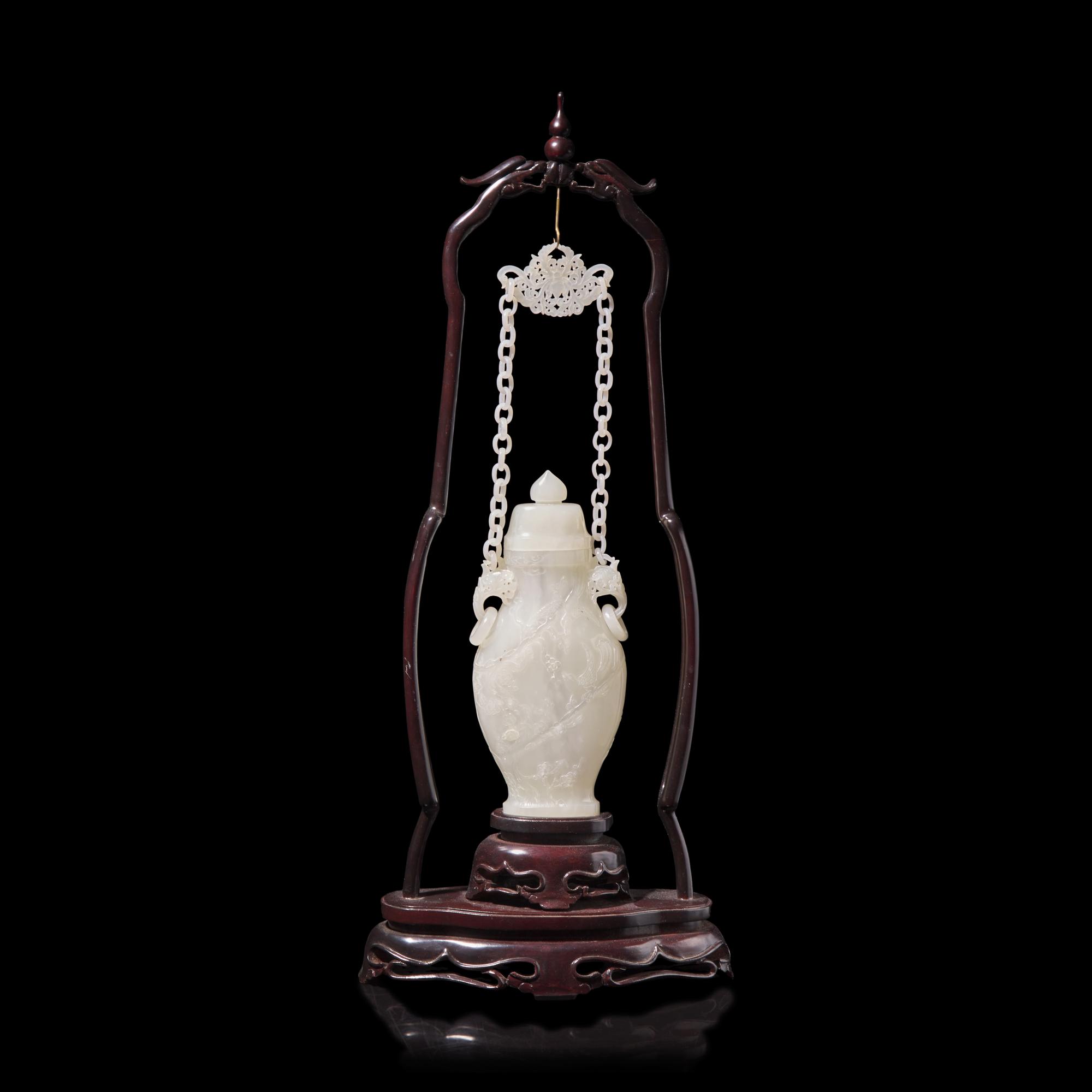 A Chinese Carved Jade Hanging Vase, 20th Century — 近代 花鳥紋玉鏈瓶