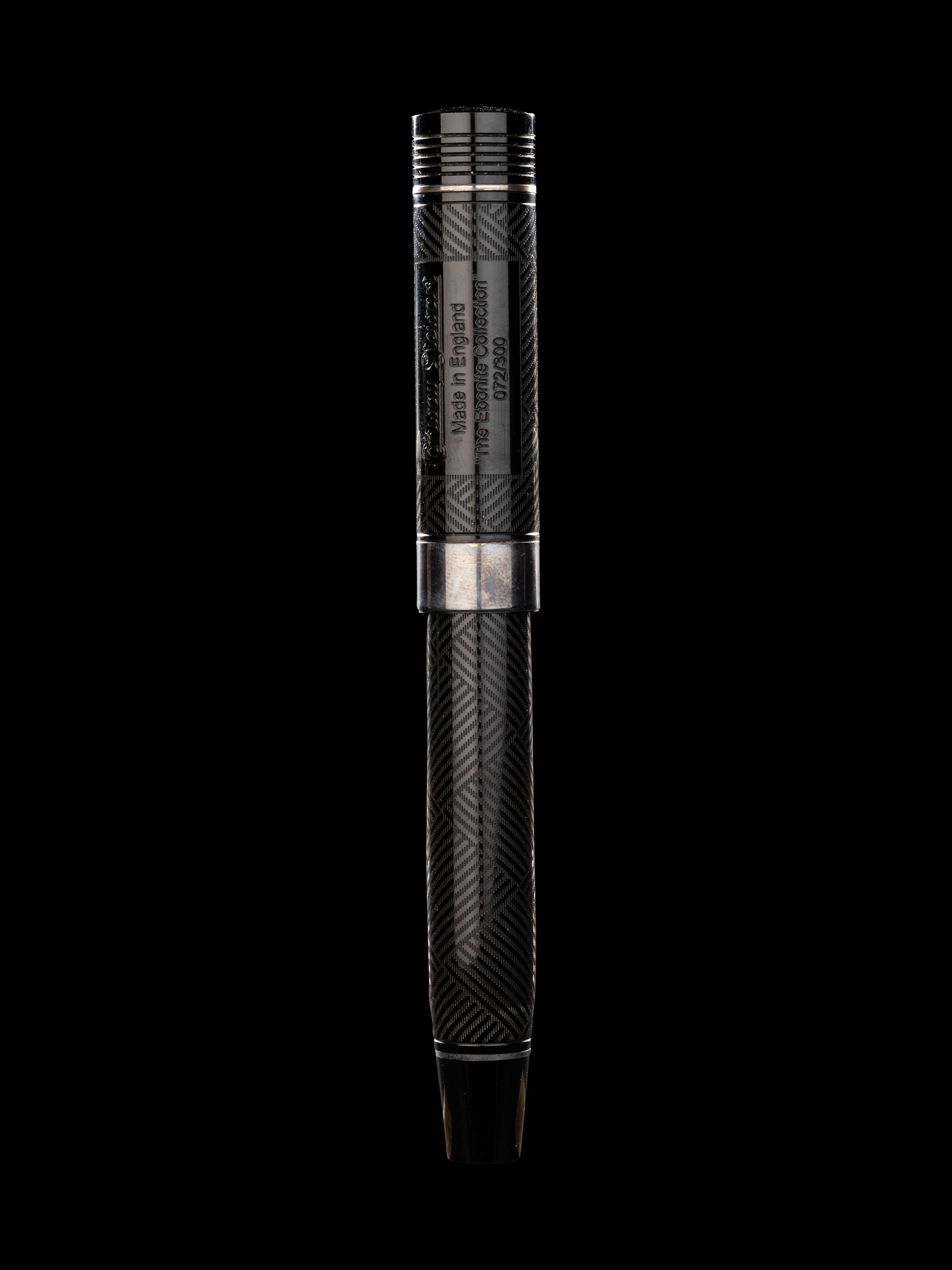 Conway Stewart: Churchill-Ebonite and Silver Trim Limited Edition Fountain Pen and Ink Set