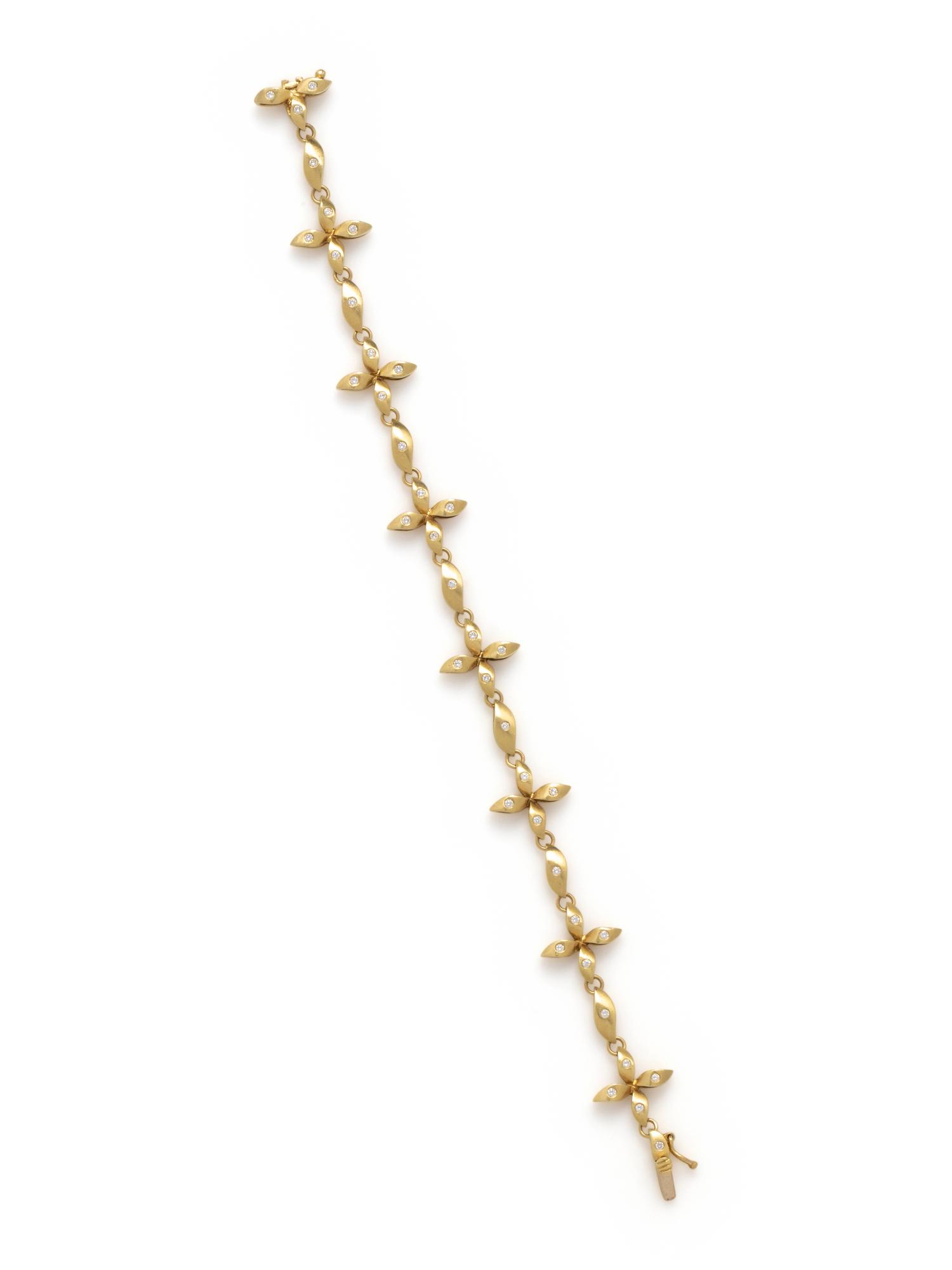 YELLOW GOLD AND DIAMOND BRACELET