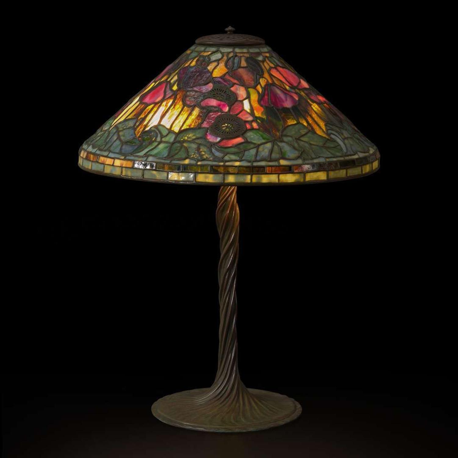 Tiffany Studios A "Poppy" Table Lamp, New York, circa 1905