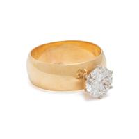 YELLOW GOLD AND DIAMOND RING