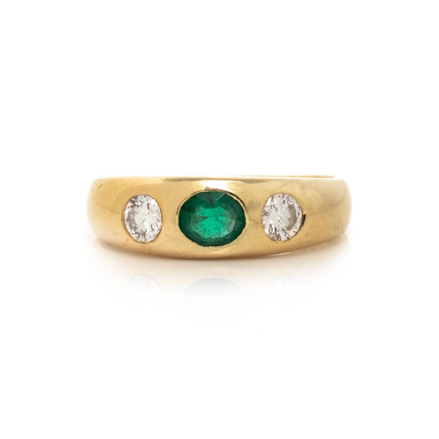 YELLOW GOLD, EMERALD, AND DIAMOND RING