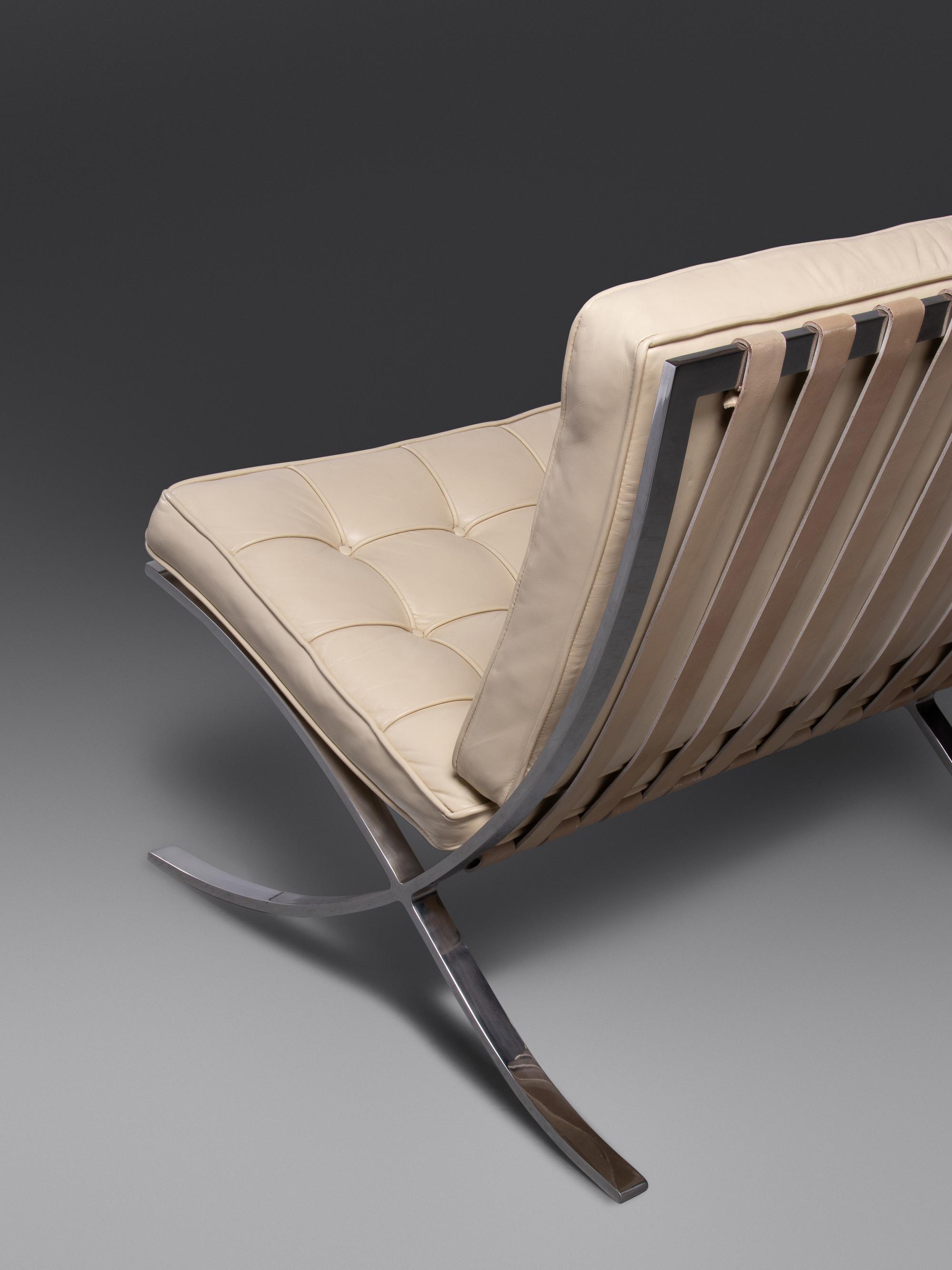 Pair of 'Barcelona' Lounge Chairs Knoll Associates, USA