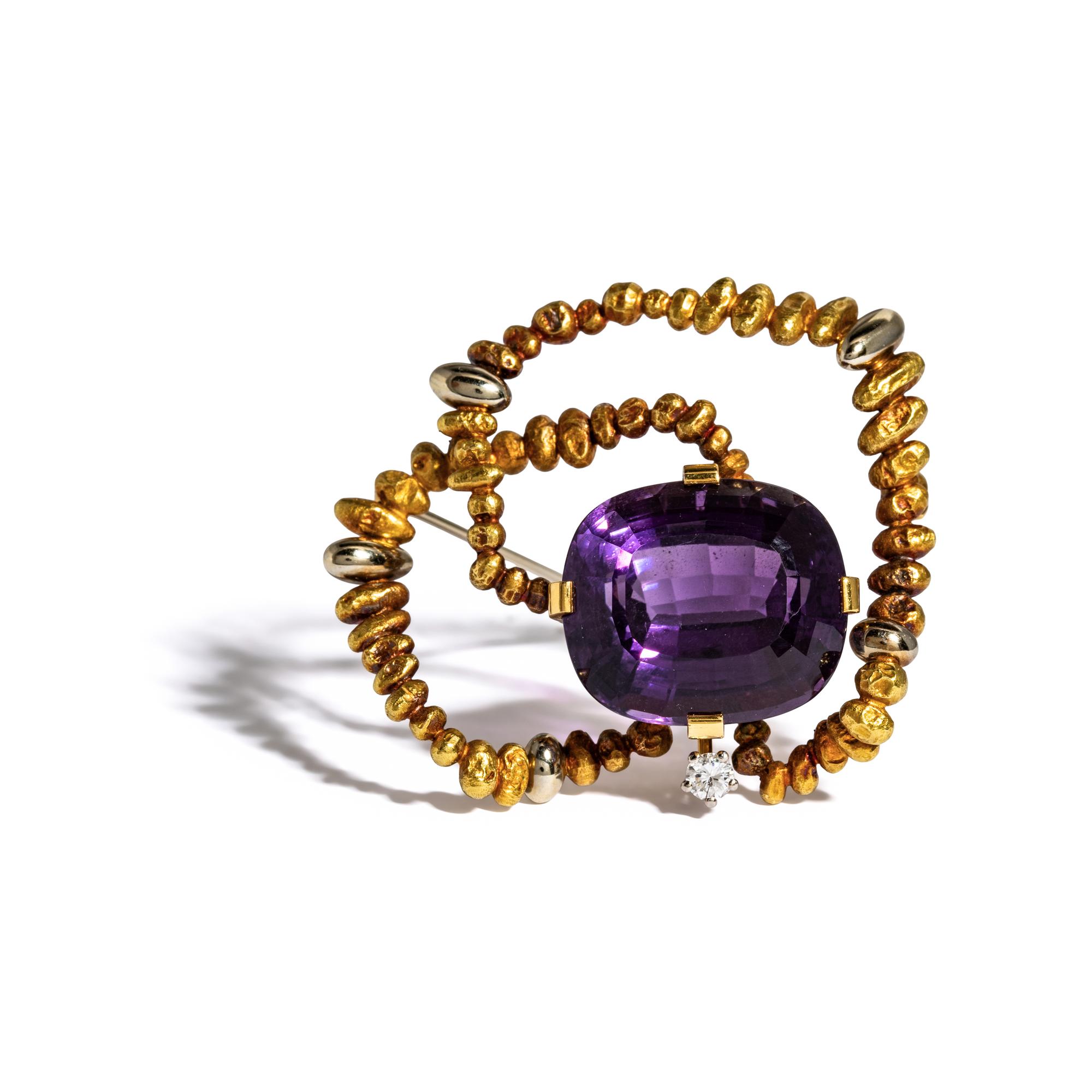 YELLOW GOLD, AMETHYST, AND DIAMOND BROOCH