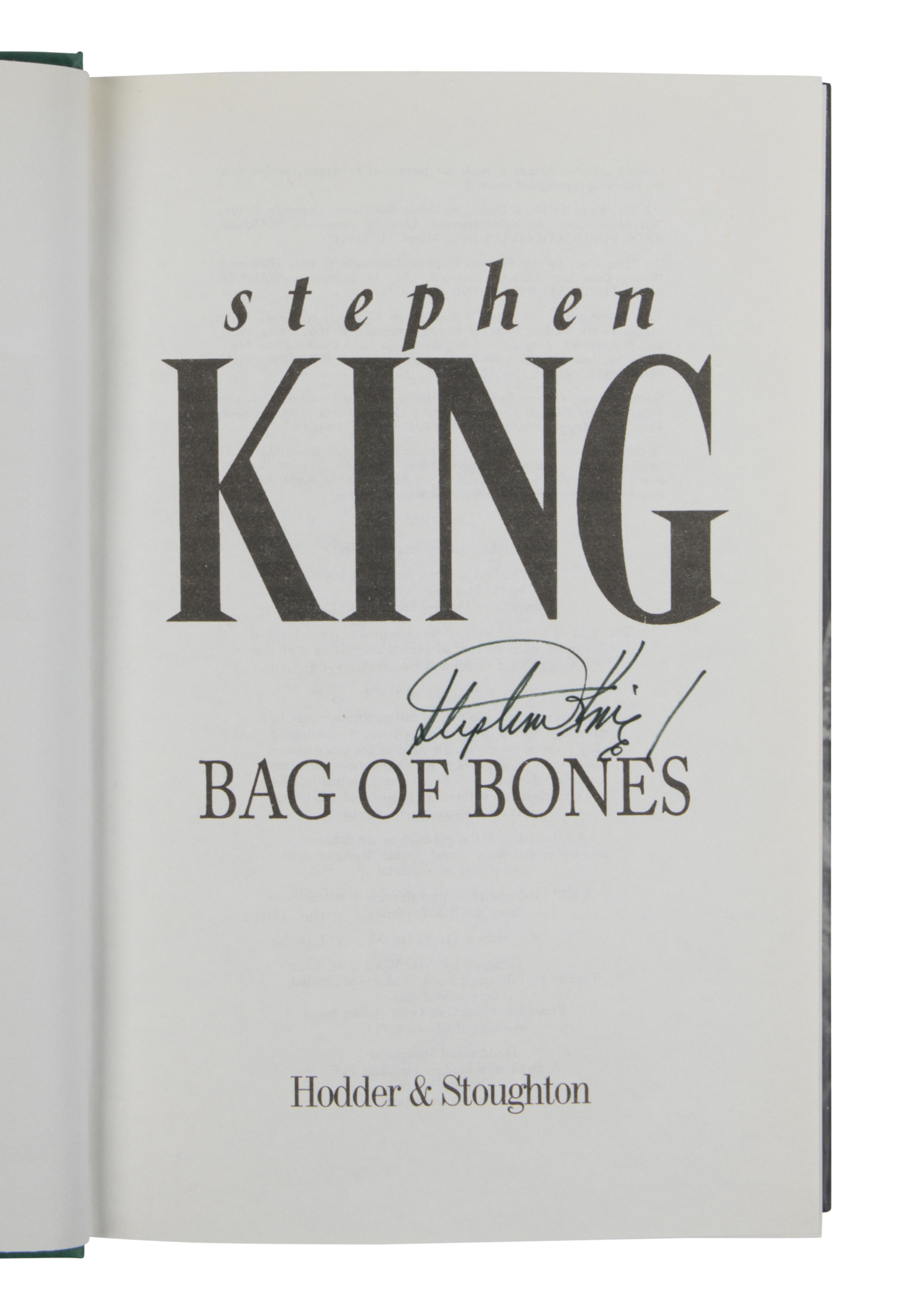 KING, Stephen (b.1947). Bag of Bones . London: Hodder & Stoughton, 1998.