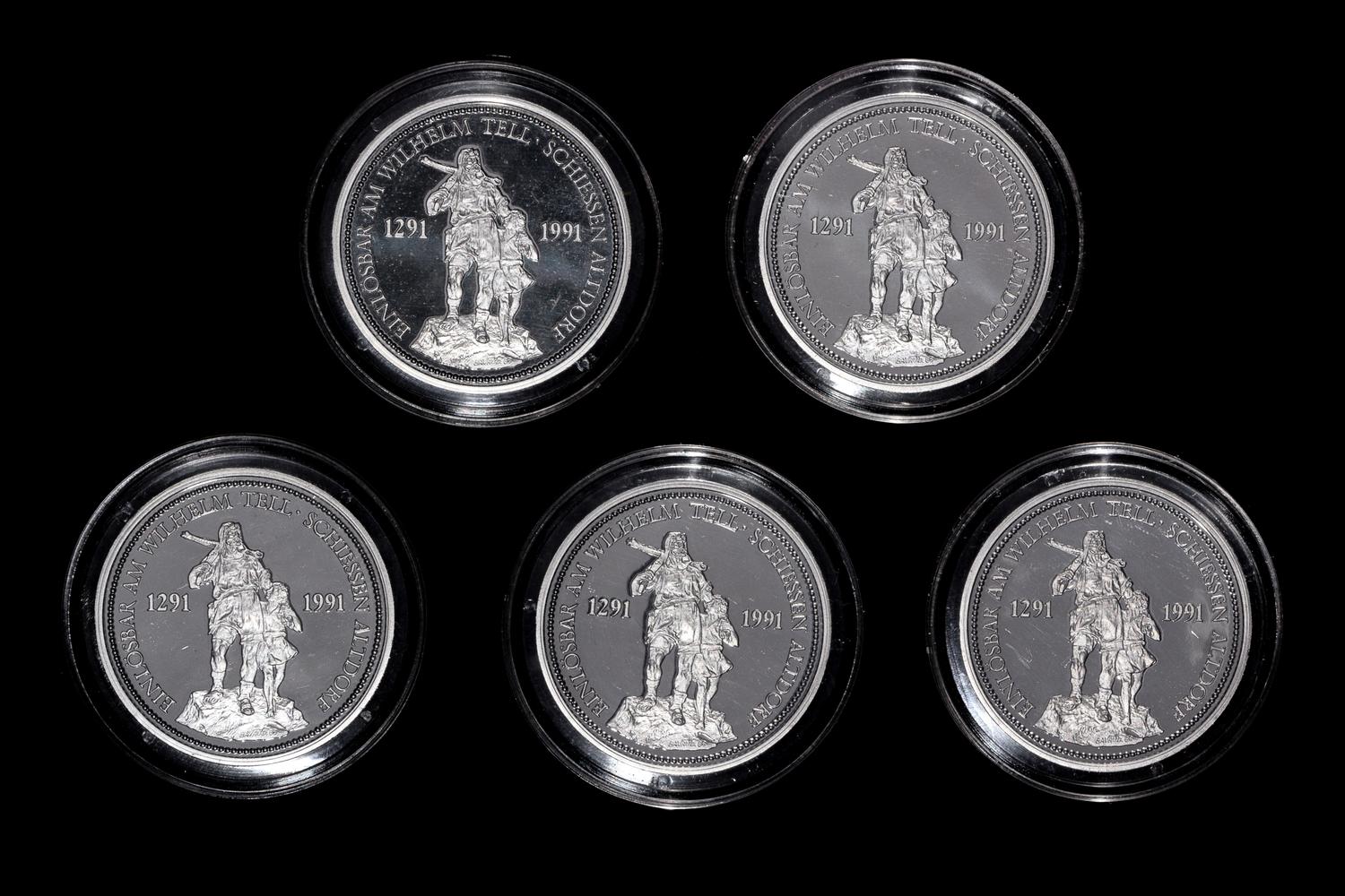 *A Group of Five Swiss Confederation 1986 William Tell 1 oz. Platinum Rounds