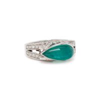 EMERALD AND DIAMOND RING