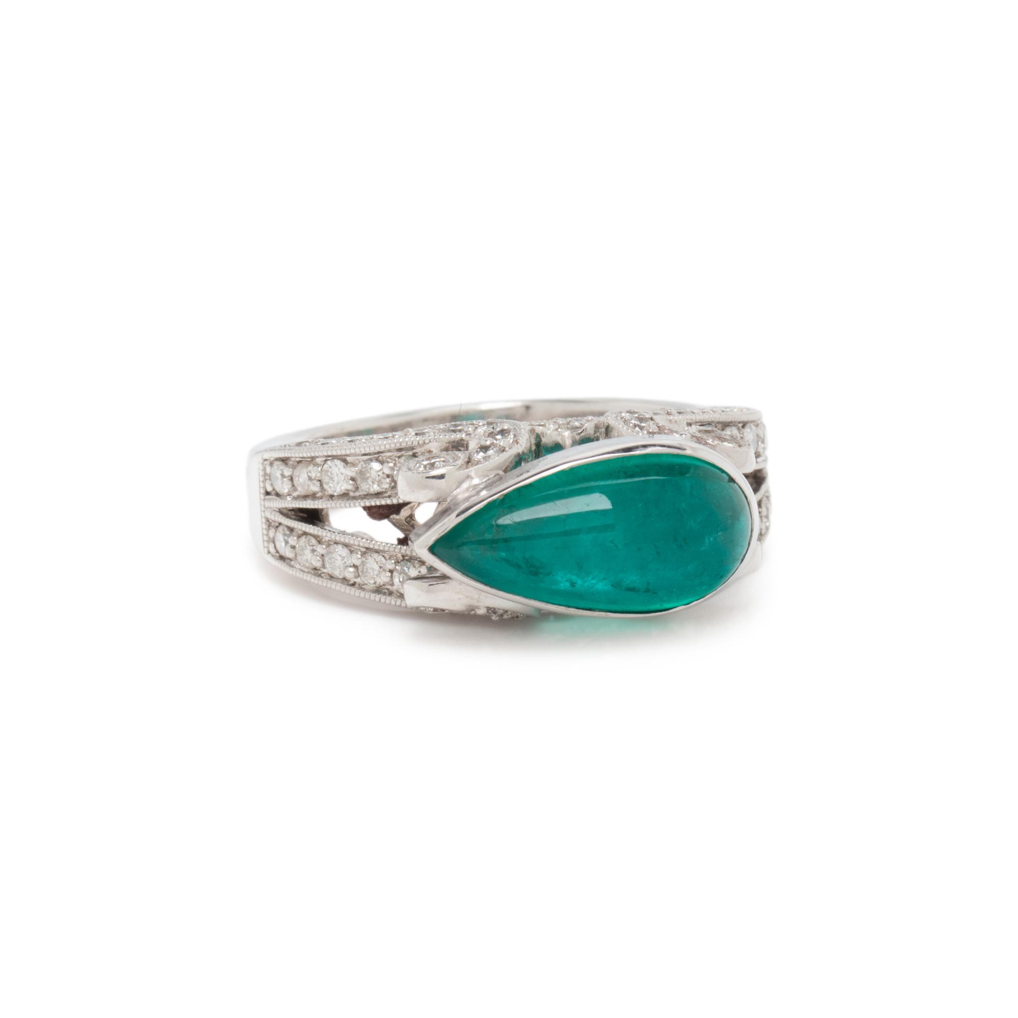 EMERALD AND DIAMOND RING