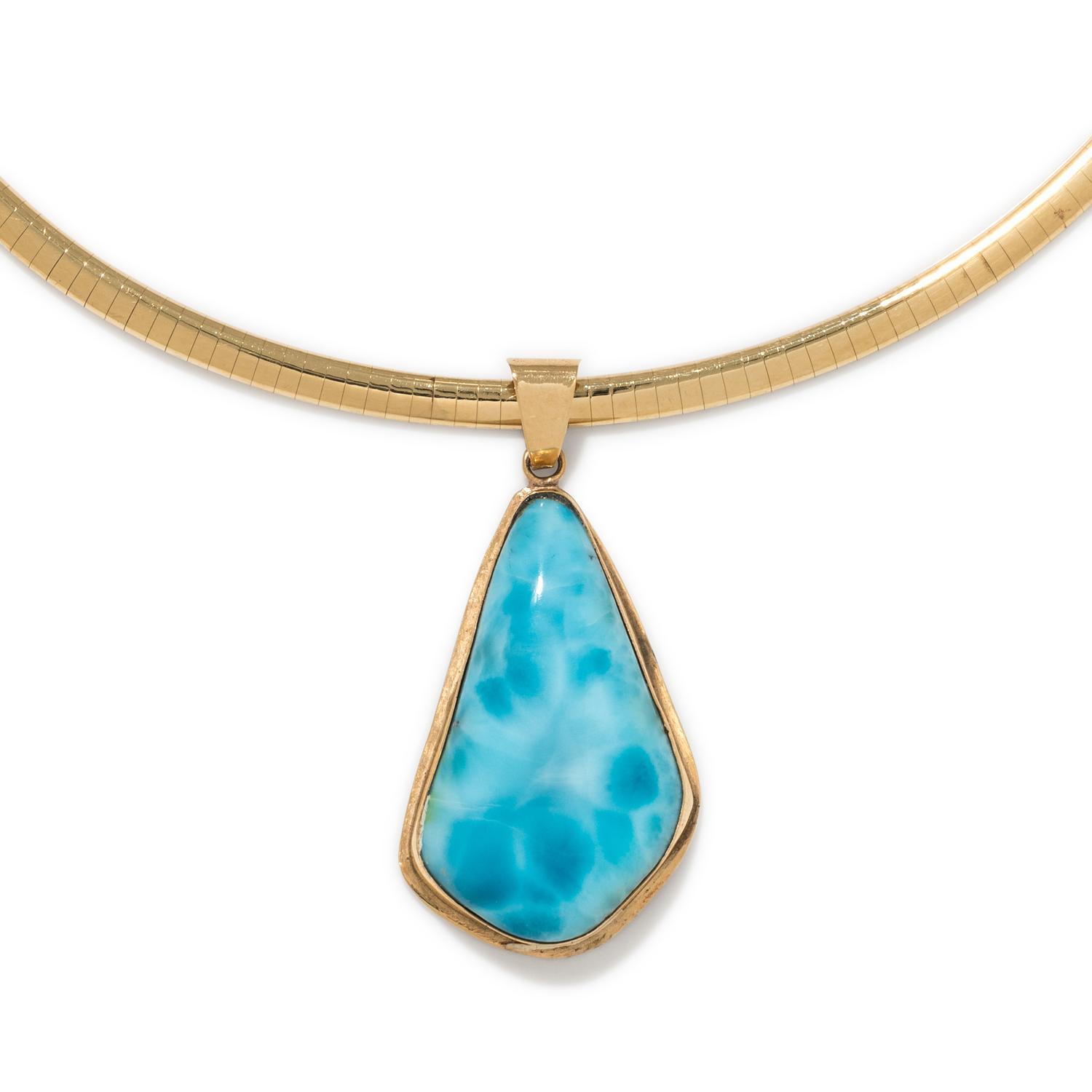 YELLOW GOLD AND LARIMAR PENDANT/NECKLACE