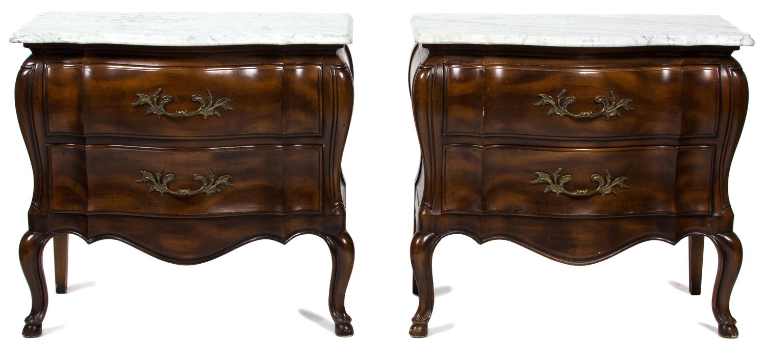 A Pair of Louis XV Style Mahogany Bombe Commodes Height 26 3/4 x width 30 x depth 15 inches. — 20TH CENTURY