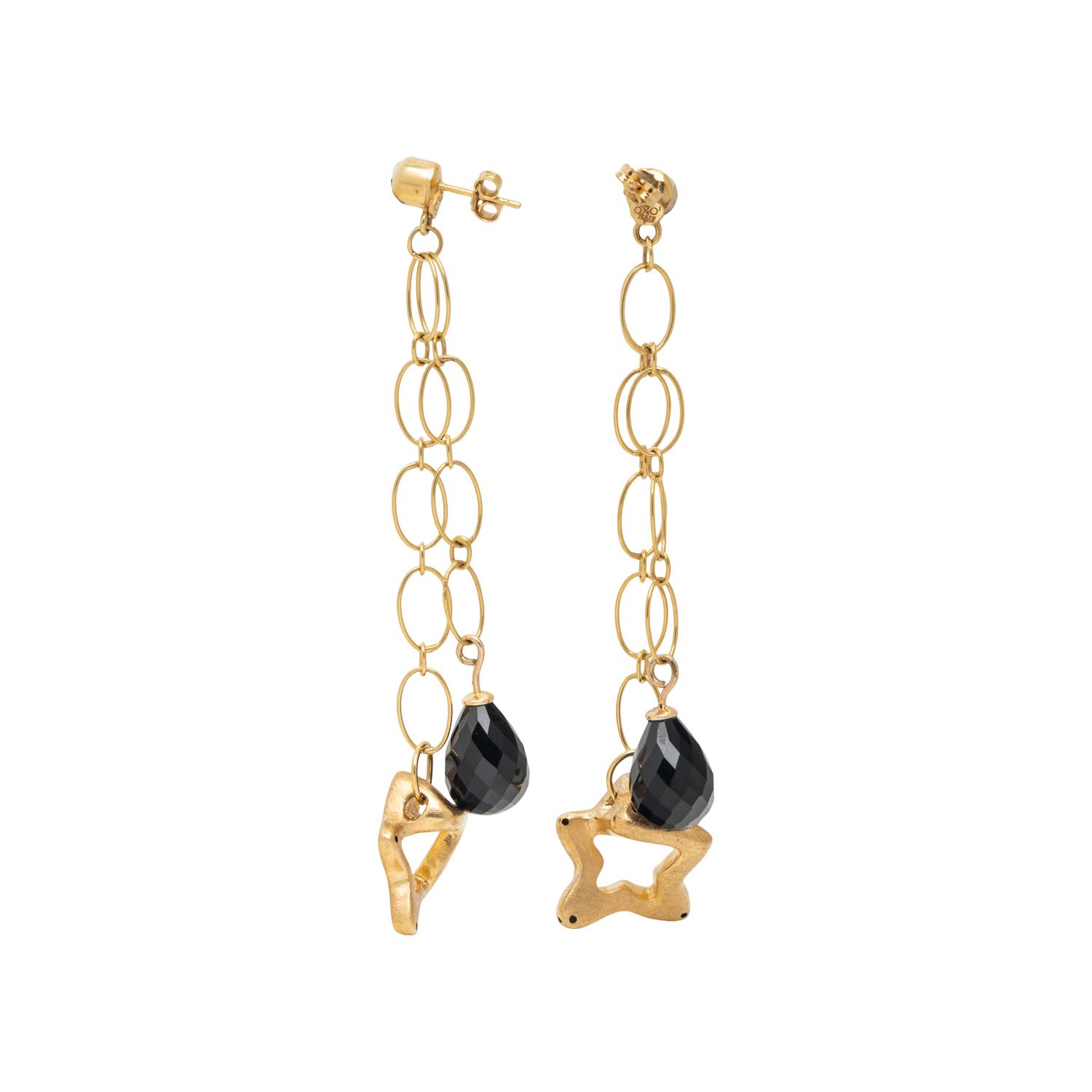 OXO, YELLOW GOLD NECKLACE AND EARRINGS