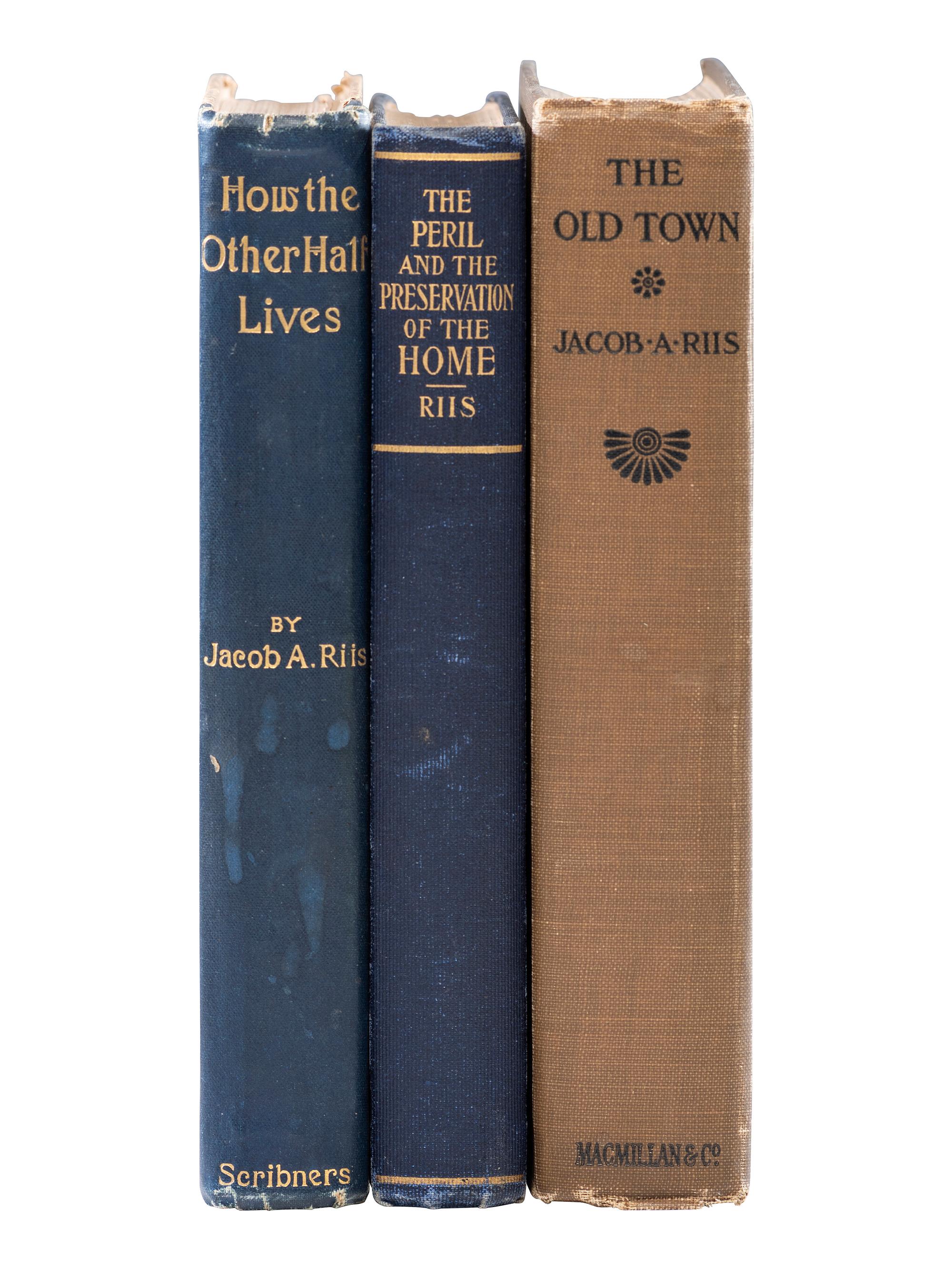 Photo-Illustrated Books & Photography Albums RIIS, Jacob (1849-1914). How the Other Half Lives . New York: Charles Scribner's Sons, 1890.