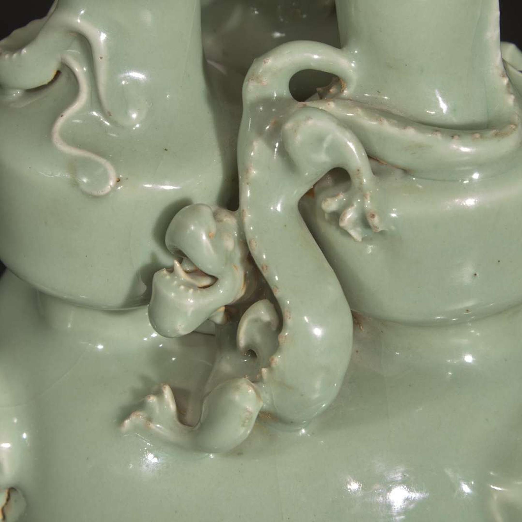 An unusual Chinese Longquan celadon-glazed triple-necked vase 龙泉青釉三口瓶 Qing dynasty ?