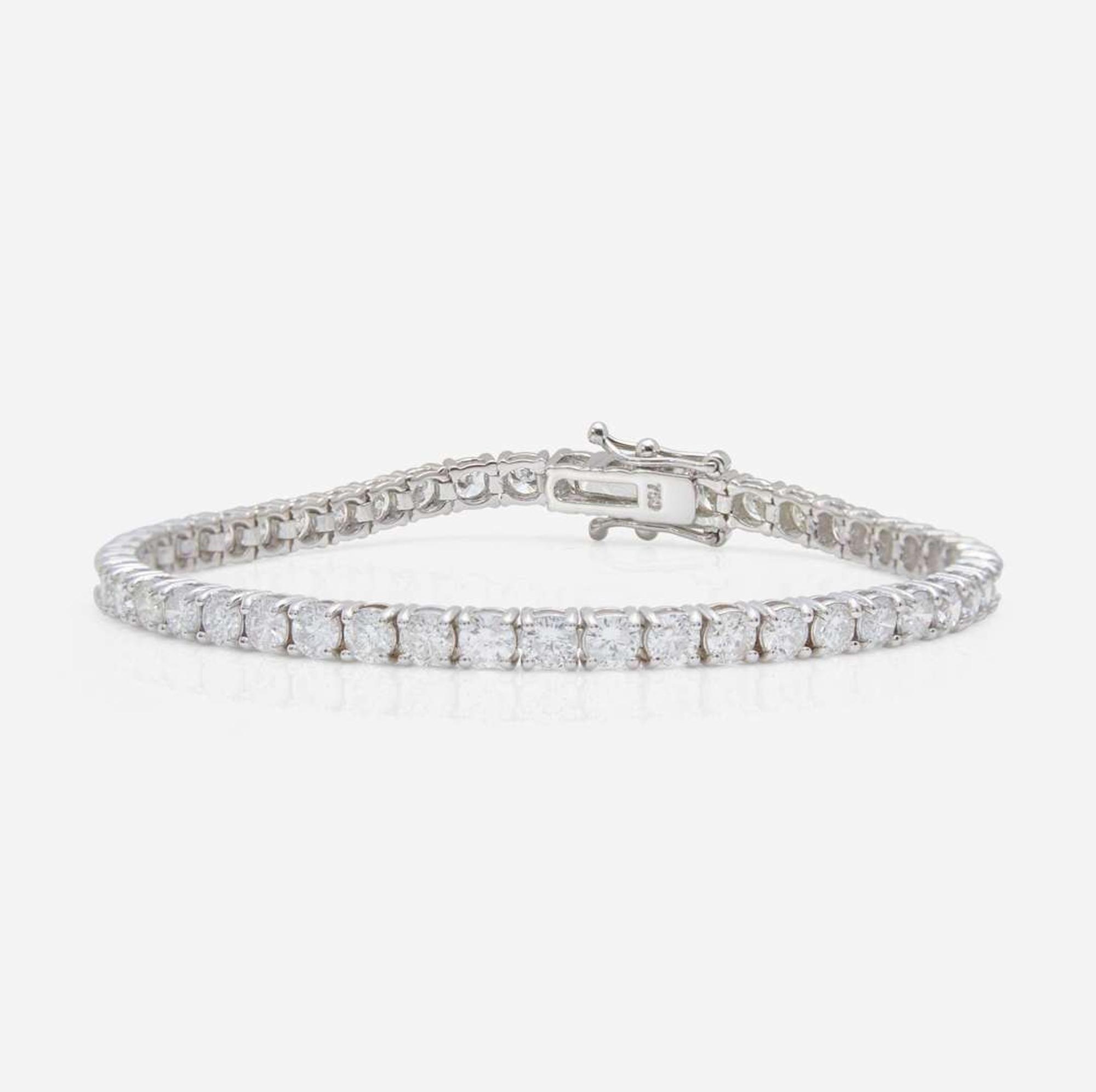 A Diamond and 18K White Gold Line Bracelet