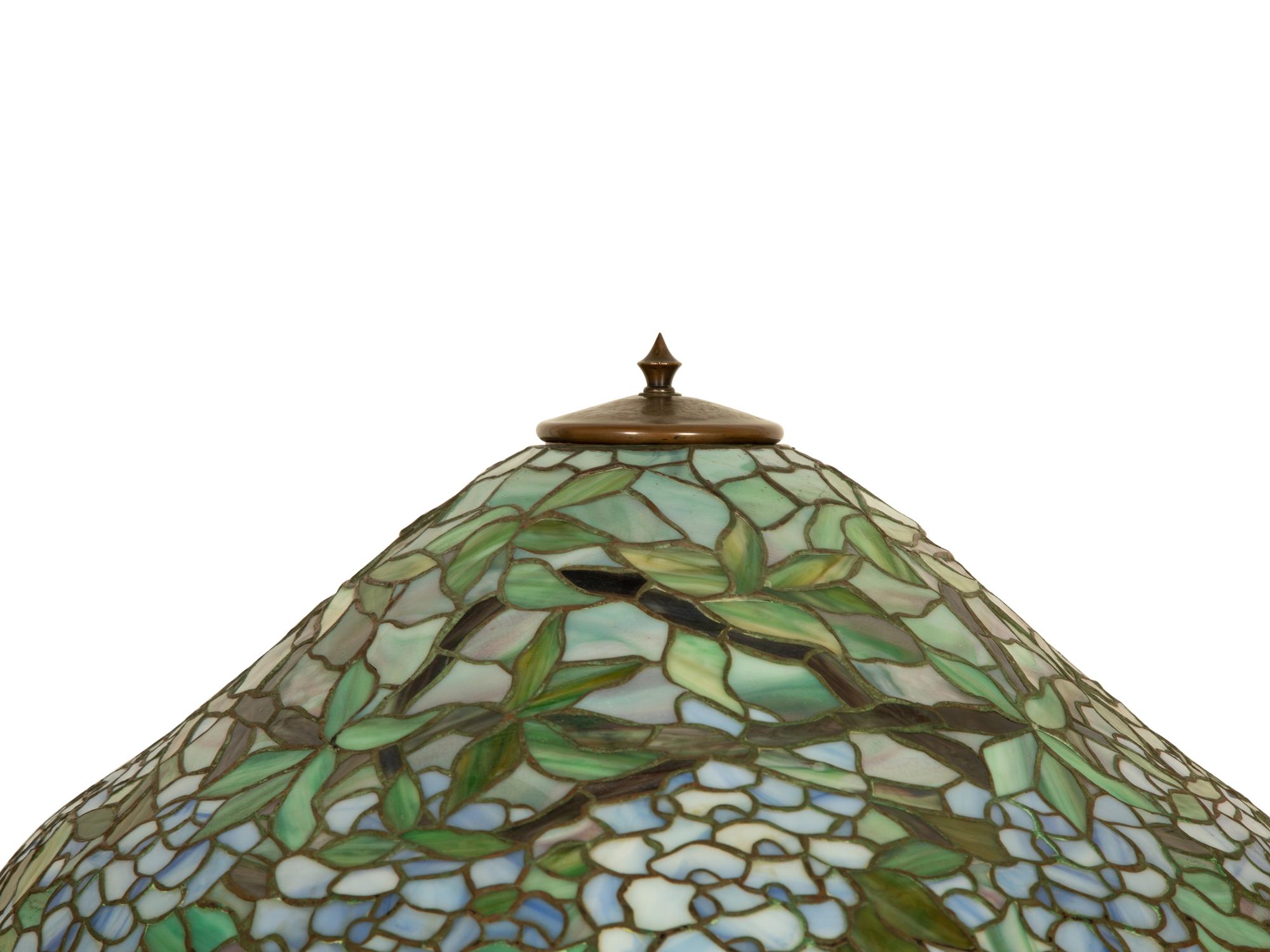 A Handel Leaded Glass Wisteria Table Lamp