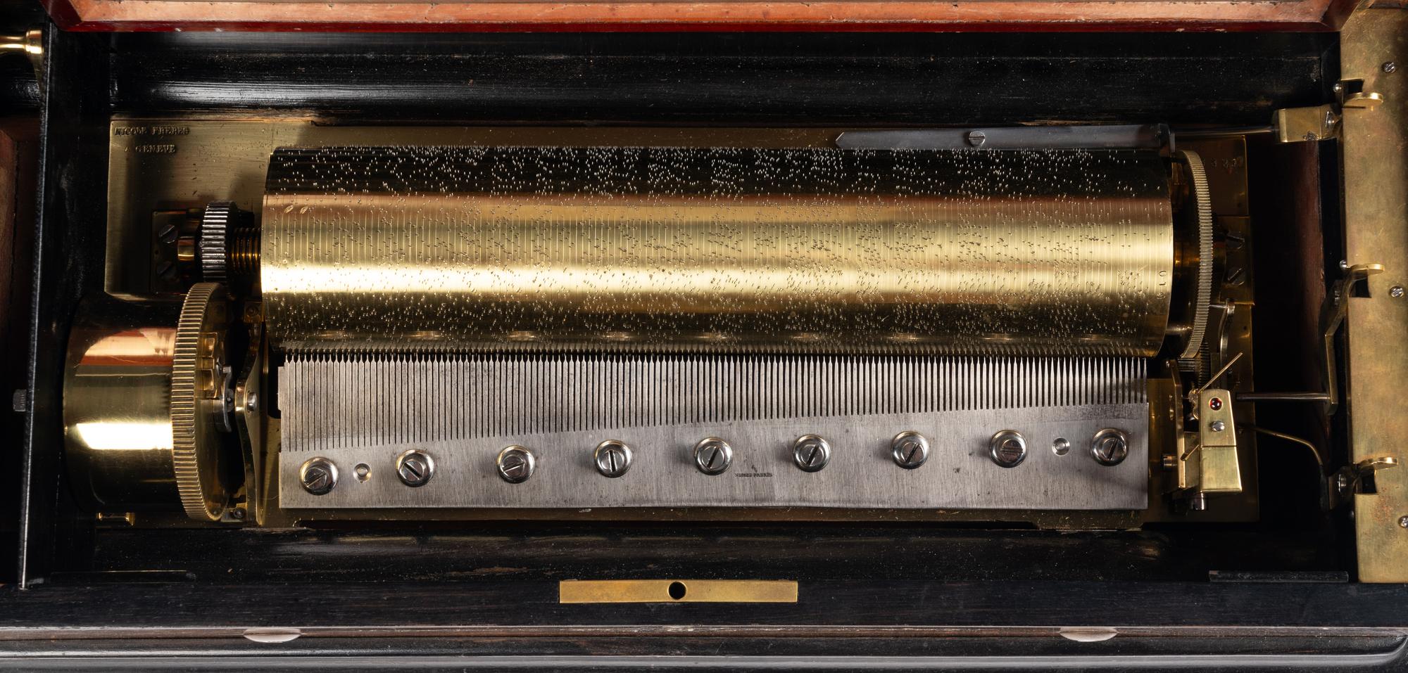A Six-Air Mandoline Music Box by Nicole Frères