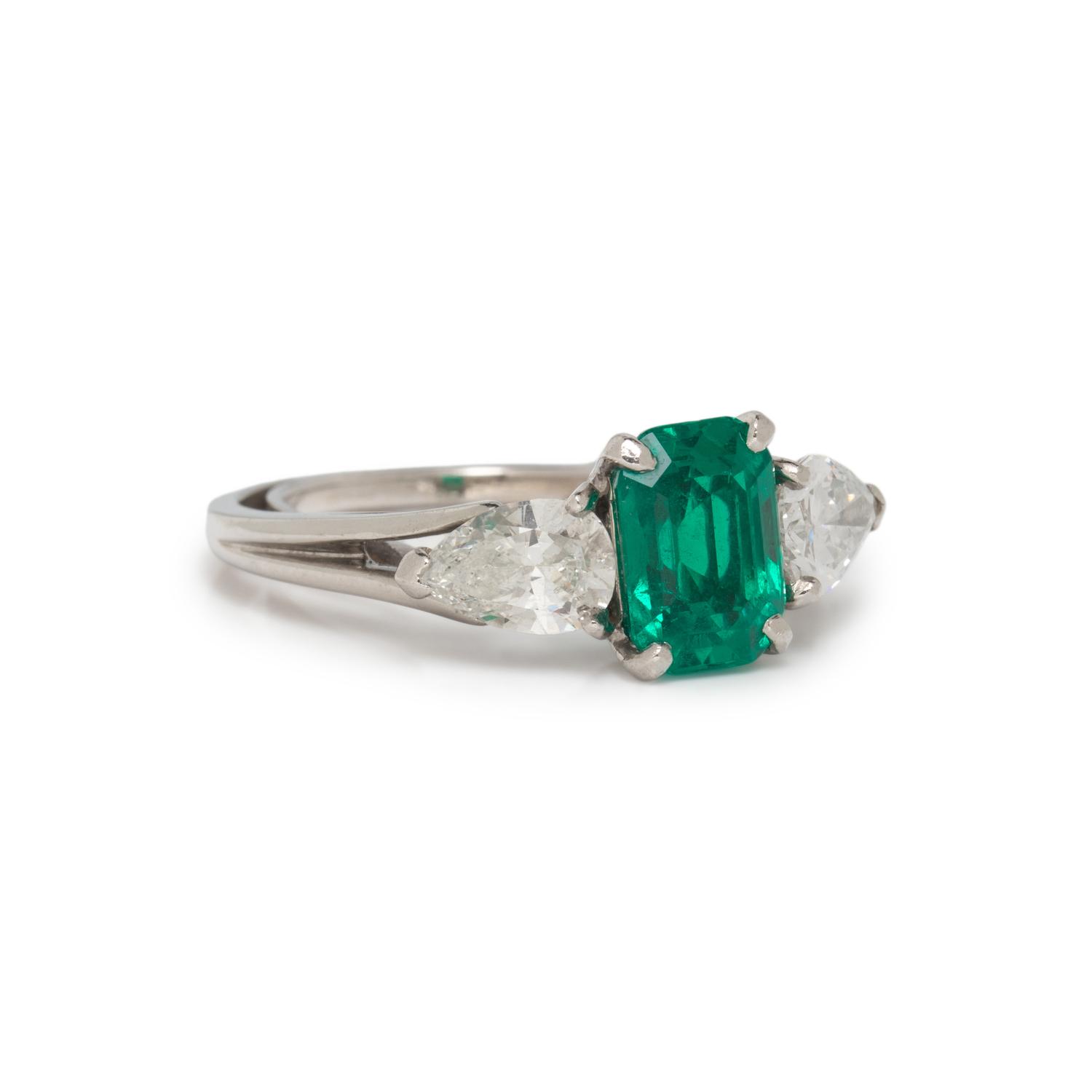 EMERALD AND DIAMOND RING