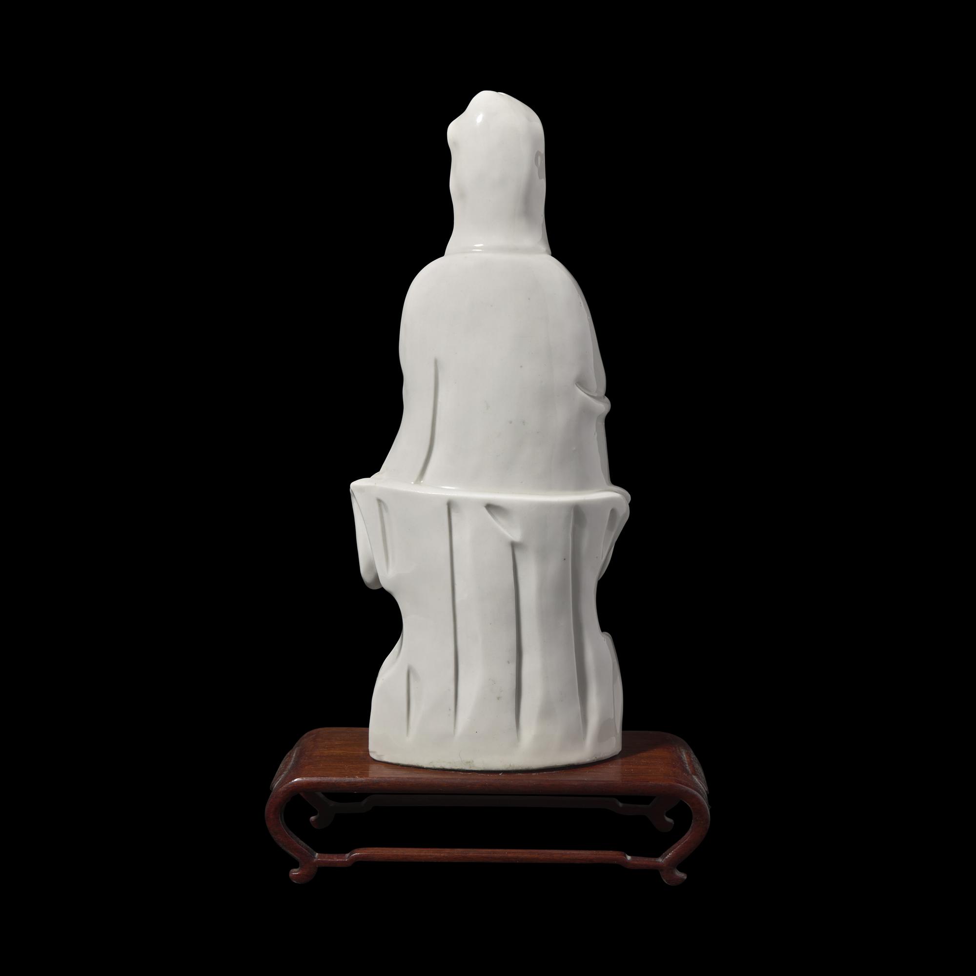 A Chinese Blanc de Chine Porcelain Figure of Guanyin, Late Qing-Republic Period 清末-民国 德化白瓷观音
