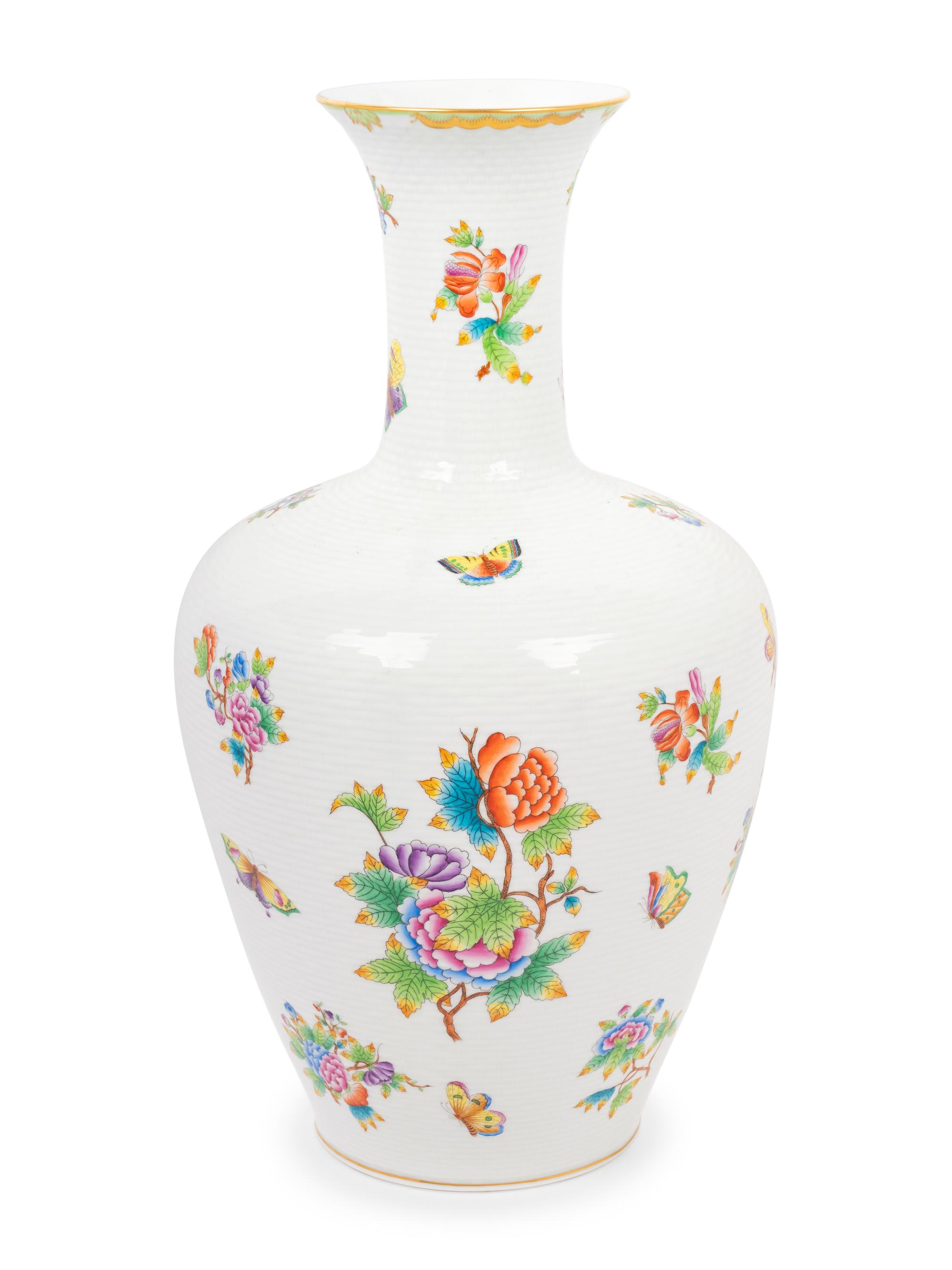 A Large Herend Queen Victoria Porcelain Vase