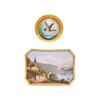 COLLECTION OF YELLOW GOLD BROOCHES
