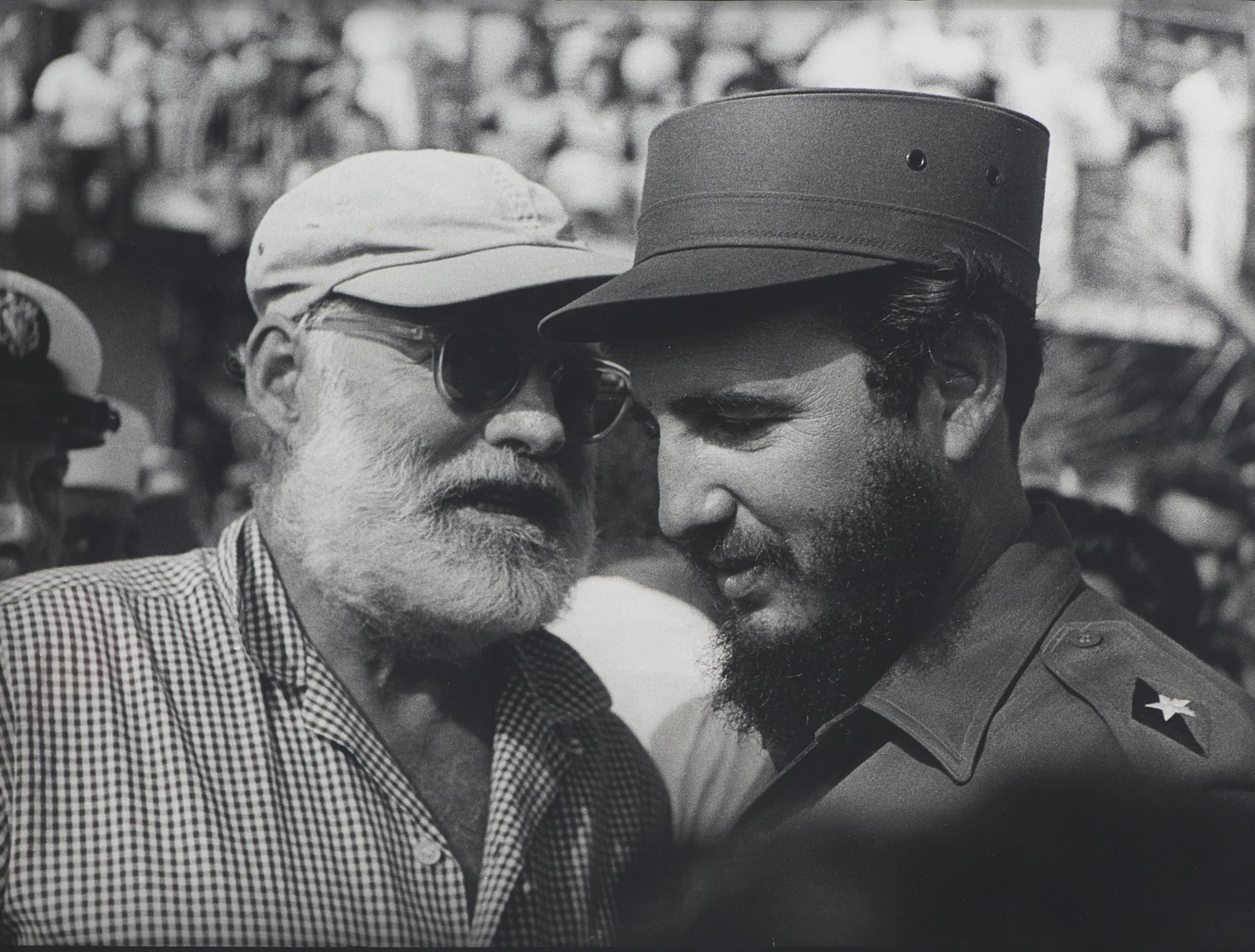 Con Hemingway (Fidel Castro with Ernest Hemingway), 1960
