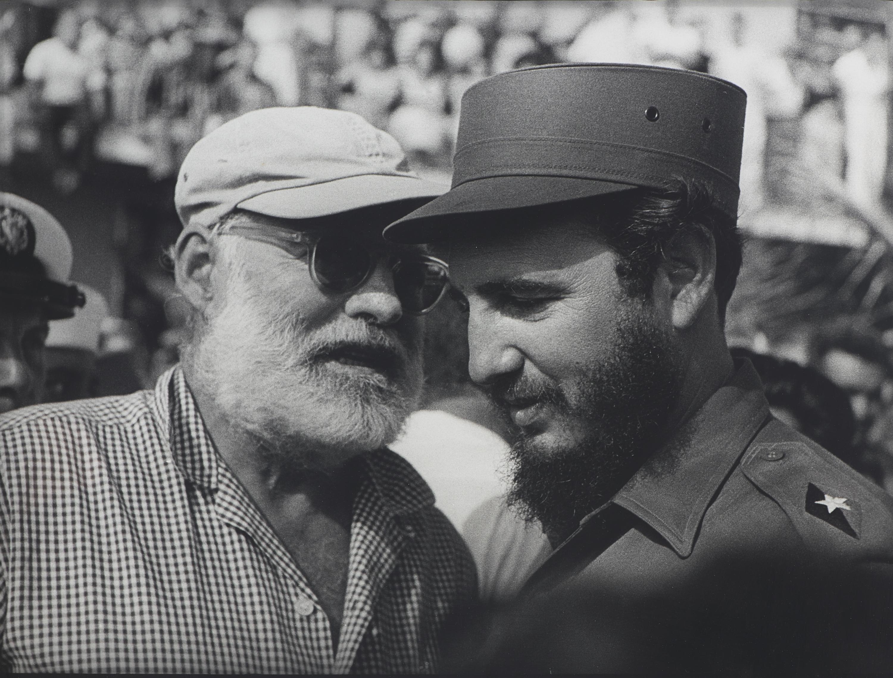 Con Hemingway (Fidel Castro with Ernest Hemingway), 1960