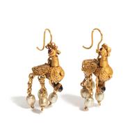 A Pair of Byzantine or Islamic Gold and Amethyst Earrings in the Form of Doves