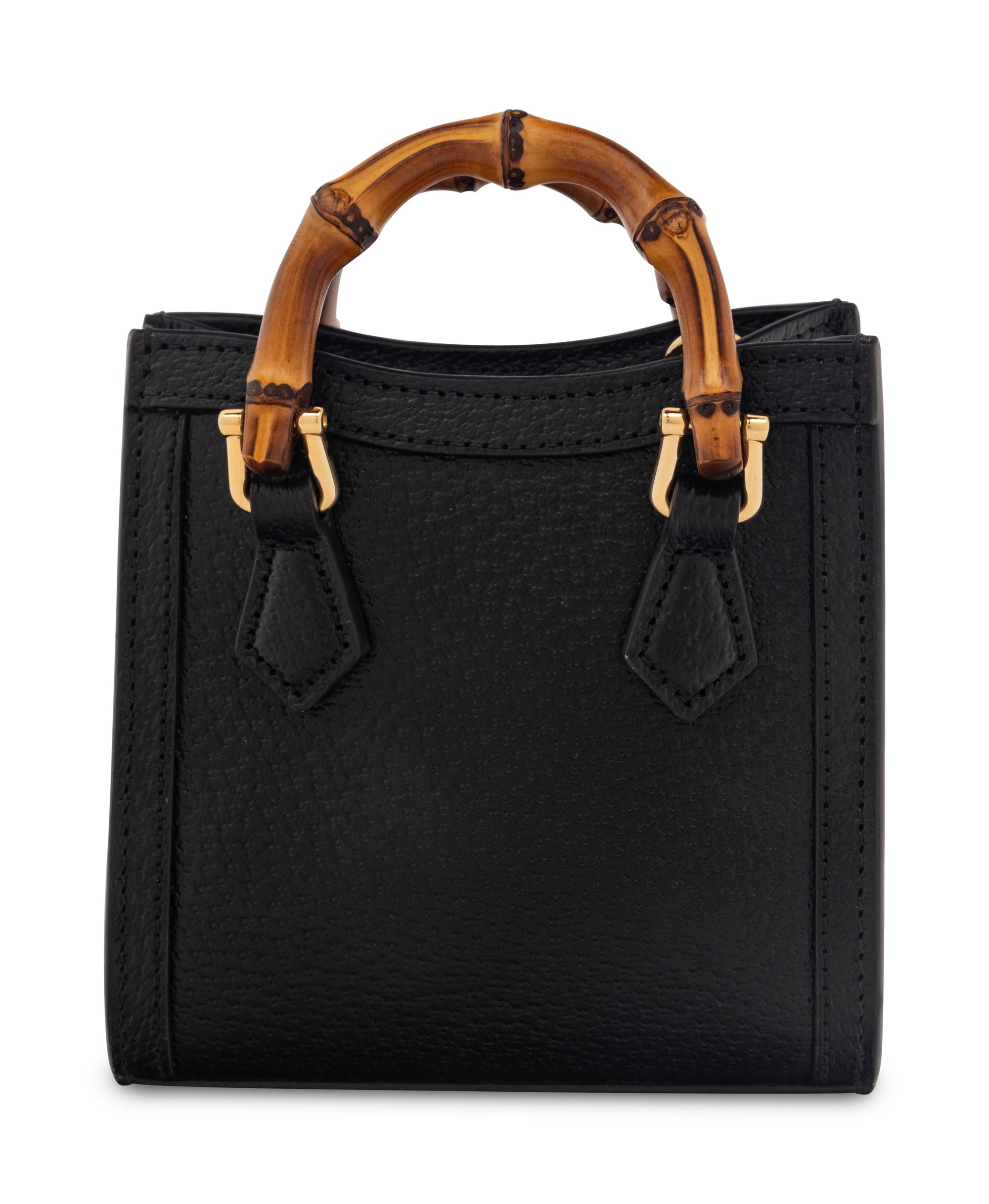 Gucci, Diana Super Mini Bag