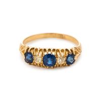 SAPPHIRE AND DIAMOND RING