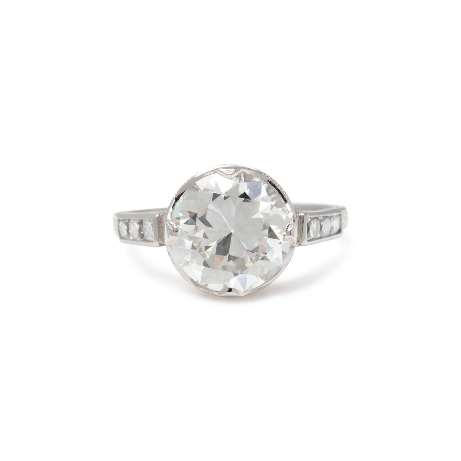 ANTIQUE, DIAMOND RING